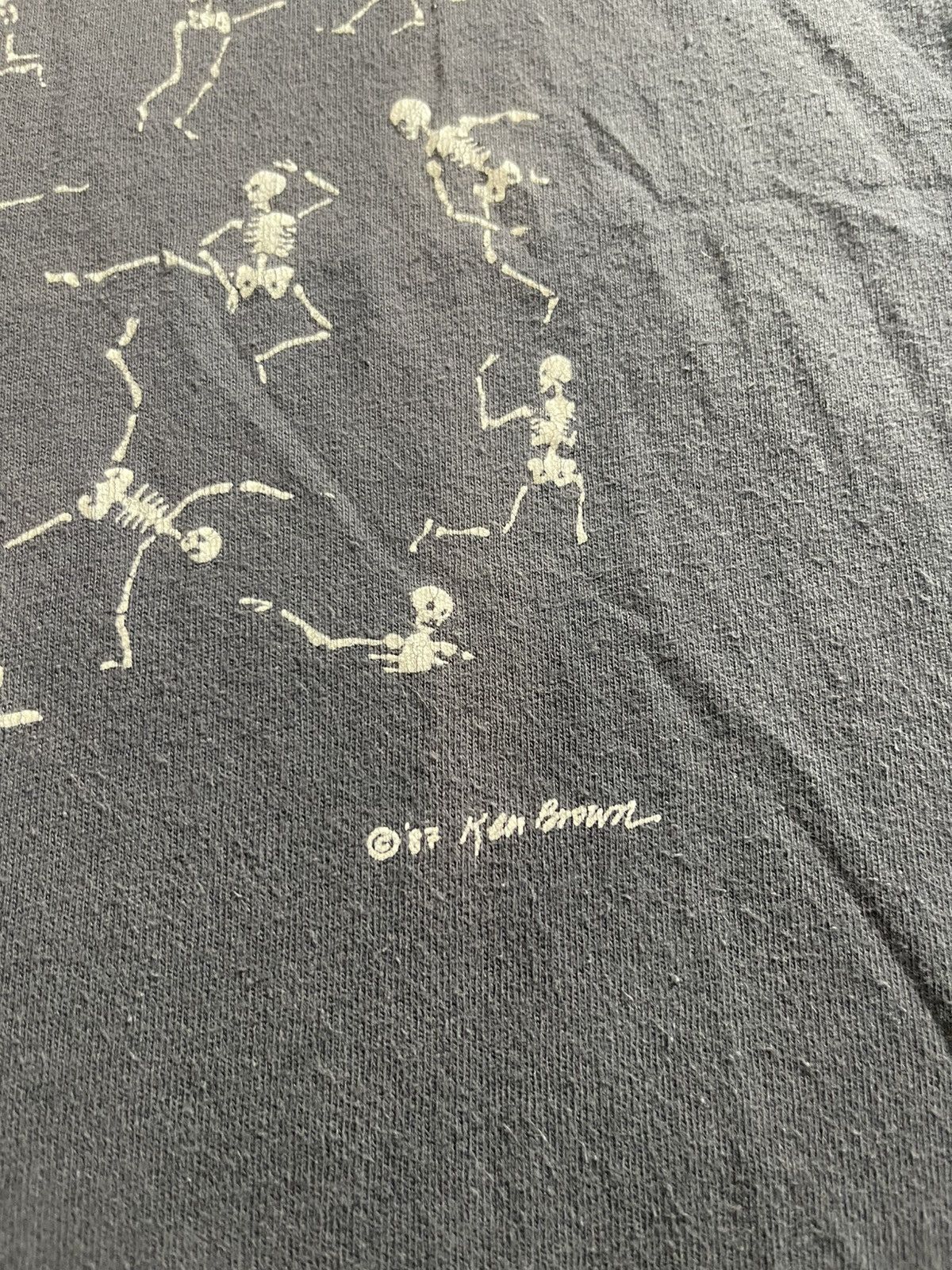 Arts & Science VTG 1987 Ken Brown "Dancing Skeletons" T-Shirt Size US XL / EU 56 / 4 - 3 Thumbnail