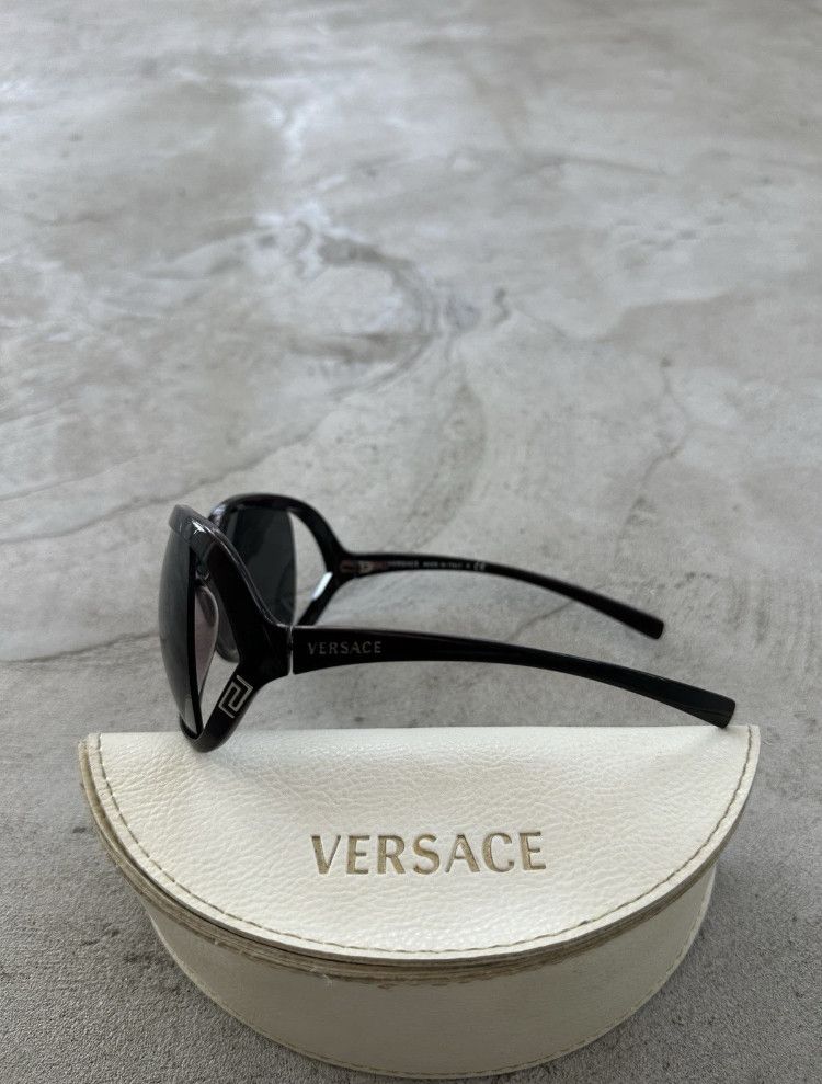 Versace Vintage Sunglasses Versace Metal Logo Women’s Size ONE SIZE - 4 Thumbnail