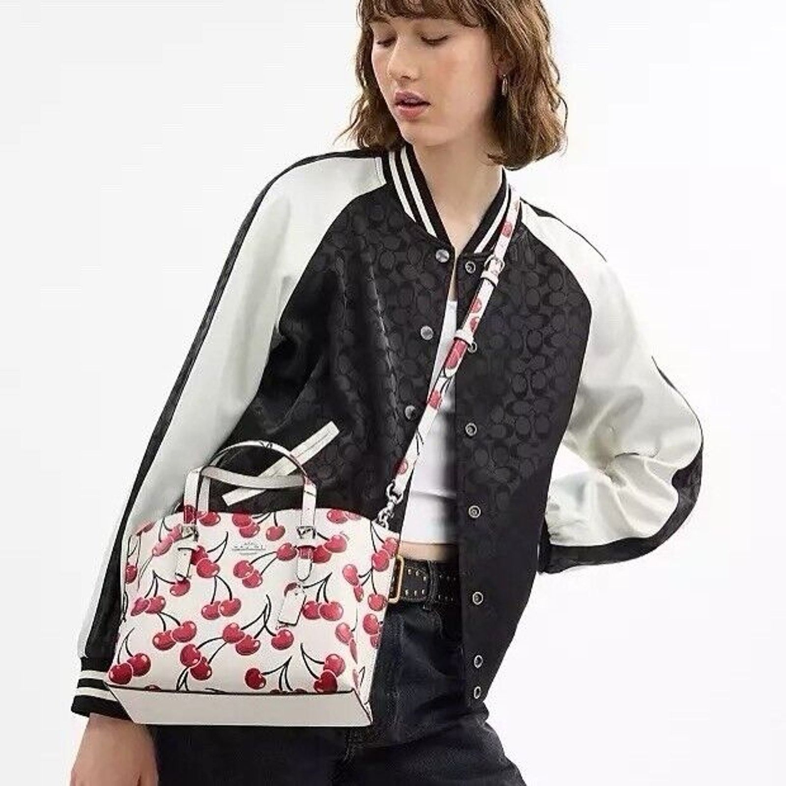 Coach NWT Coach Mollie Tote Bag 25 Crossbody Cherry Leather CY695 Size ONE SIZE - 6 Thumbnail