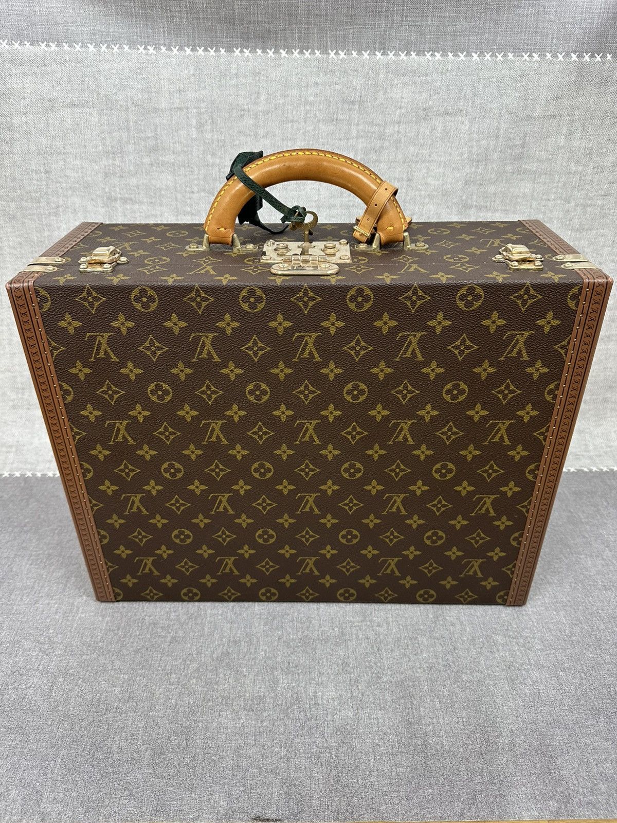 Louis Vuitton Louis Vuitton President Monogram Briefcase Trunk Vintage Size ONE SIZE - 1 Thumbnail