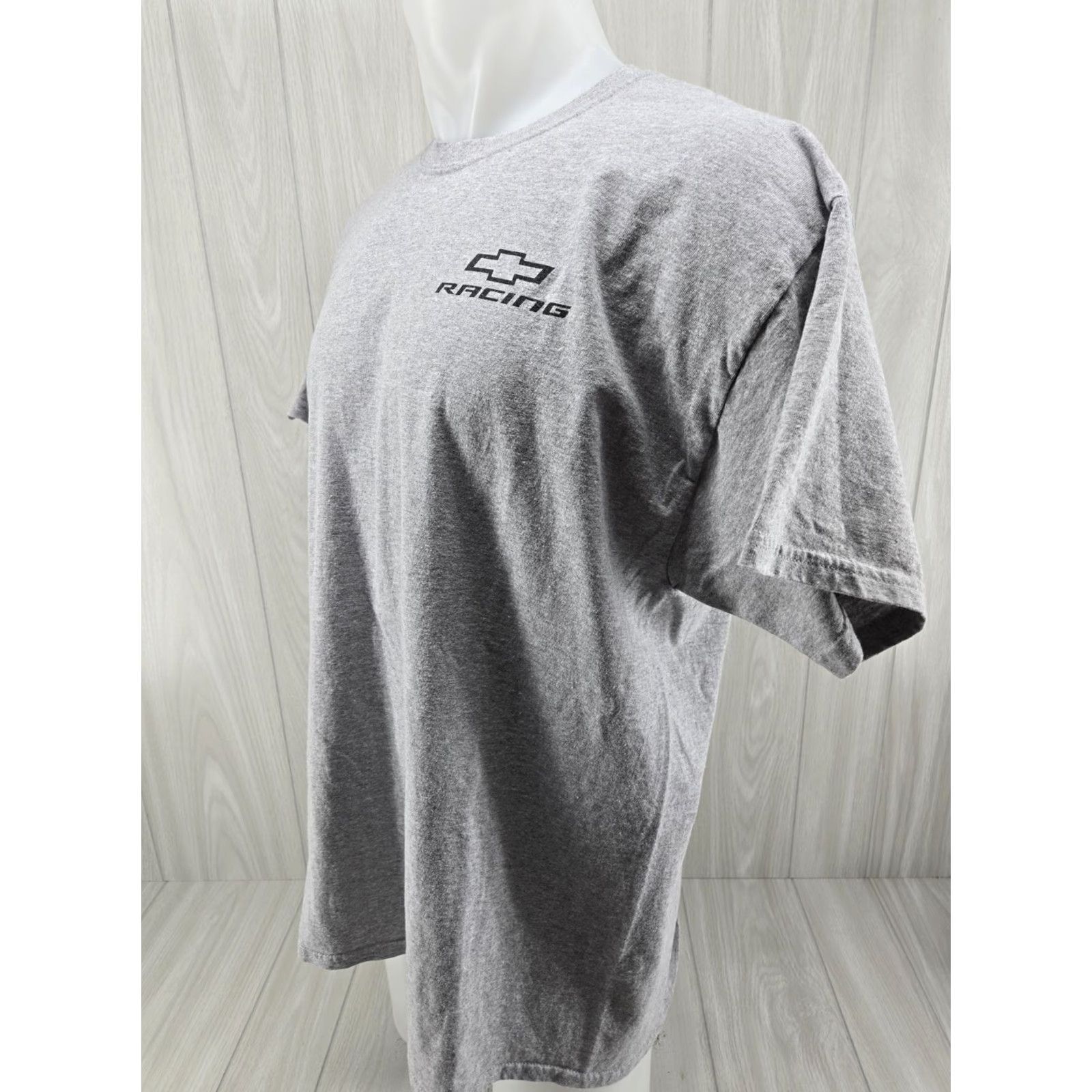Gildan Chevy Racing Men's Graphic Tshirt Tee XL Gray Crew Neck Chevrolet Detroit Auto T-Shirt Size US XL / EU 56 / 4 - 4 Thumbnail