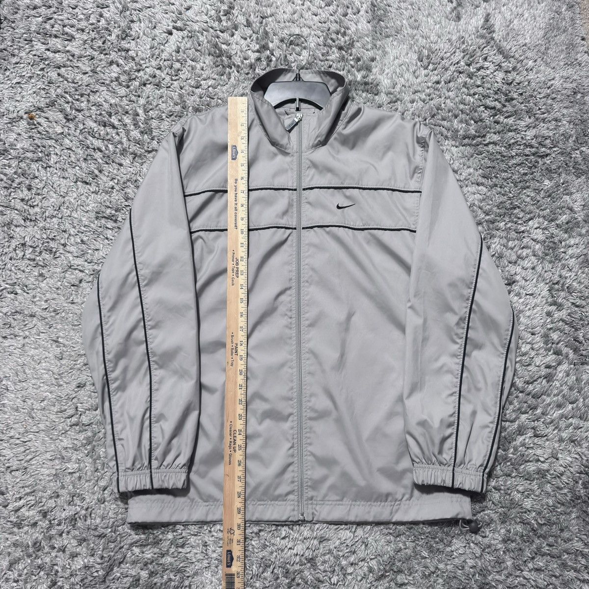 Nike × Vintage Vintage Nike Windbreaker Track Jacket Grey Swoosh 90s Y2K Size US M / EU 48-50 / 2 - 6 Thumbnail