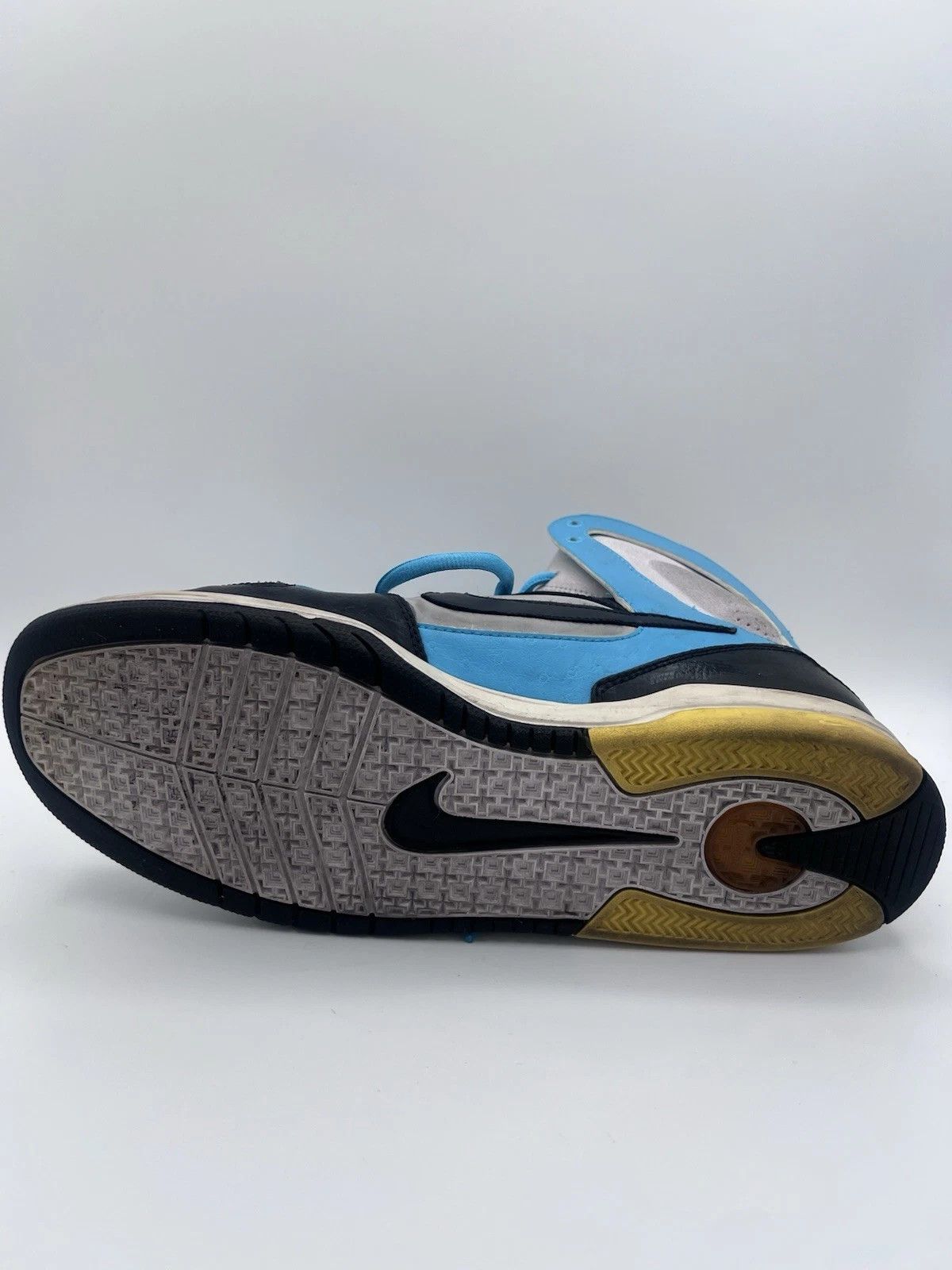 Nike Nike Shoes 6.0 Men’s Size 11.5 Blue Black Leather 354704-001 Size US 11.5 / EU 44-45 - 7 Thumbnail