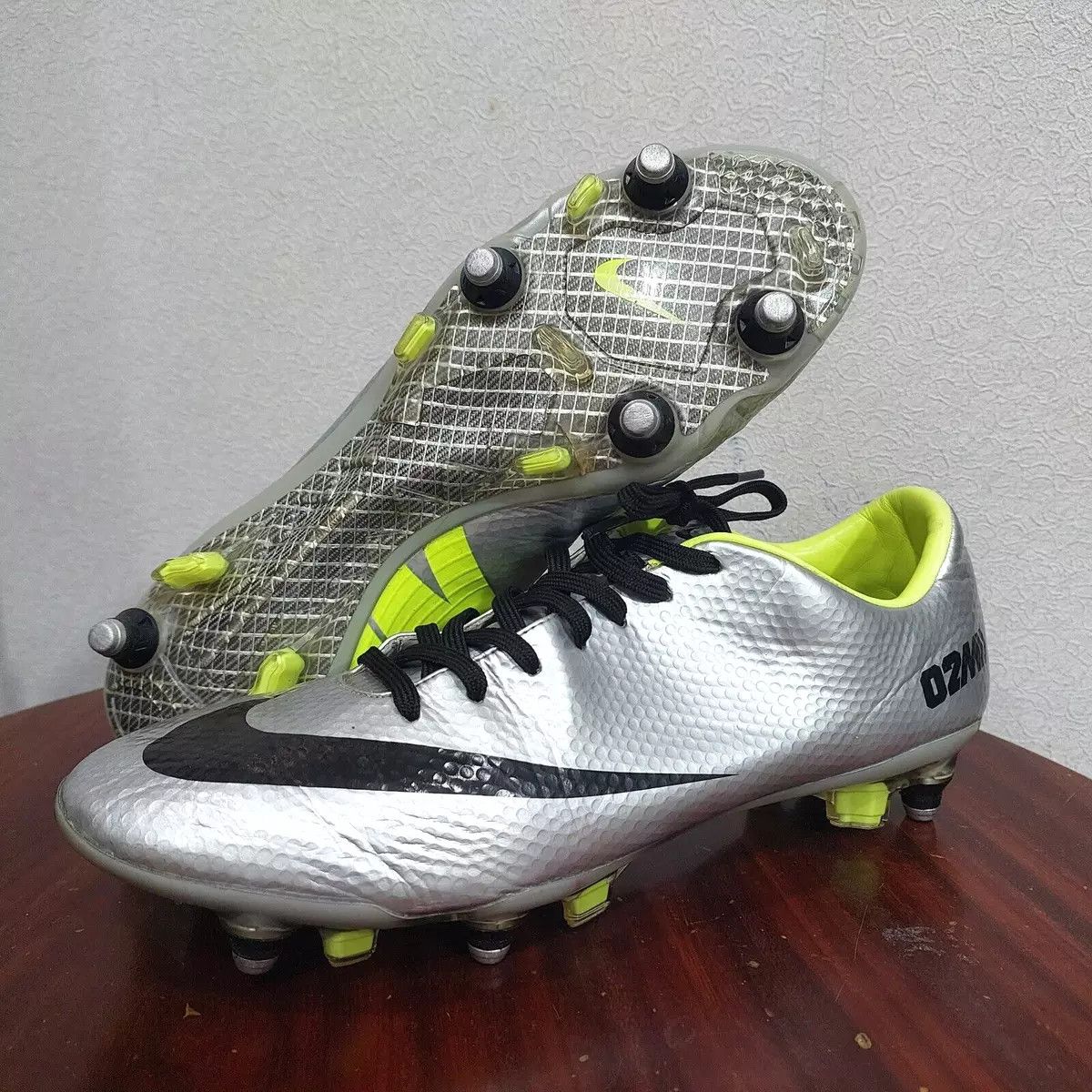 image of Nike Mv Ix Fast Forward 02 Sg Soccer Cleats Us10 Uk9 28Cm Shoes in Chrome/Lime, Men's