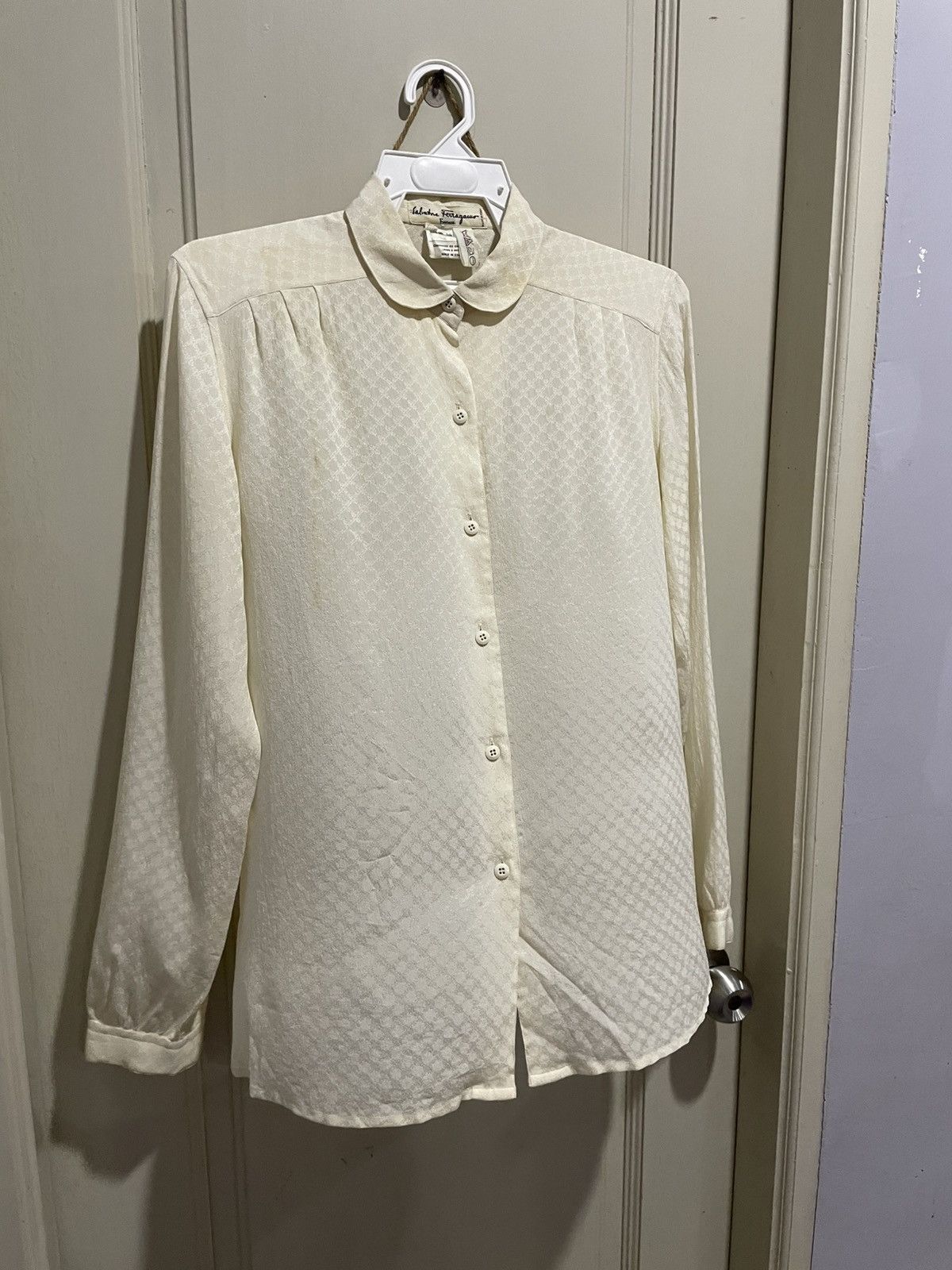 Salvatore Ferragamo VTG Salvatore Ferragamo Firenze 100% Silk Shirts Size M / US 6-8 / IT 42-44 - 21 Thumbnail