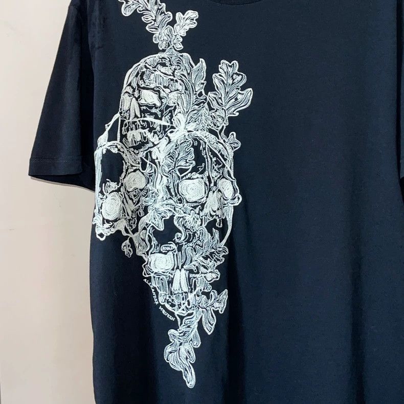 Alexander McQueen Alexander McQUEEN Thread - coiled embroidered abstract skul Size US M / EU 48-50 / 2 - 3 Thumbnail