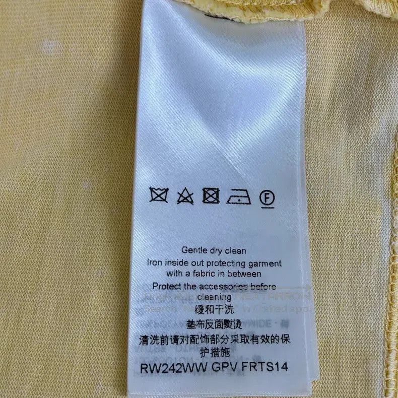 Louis Vuitton Louis Vuitton Chain Logo Print Crew Neck Short Sleeves Size S / US 4 / IT 40 - 4 Thumbnail