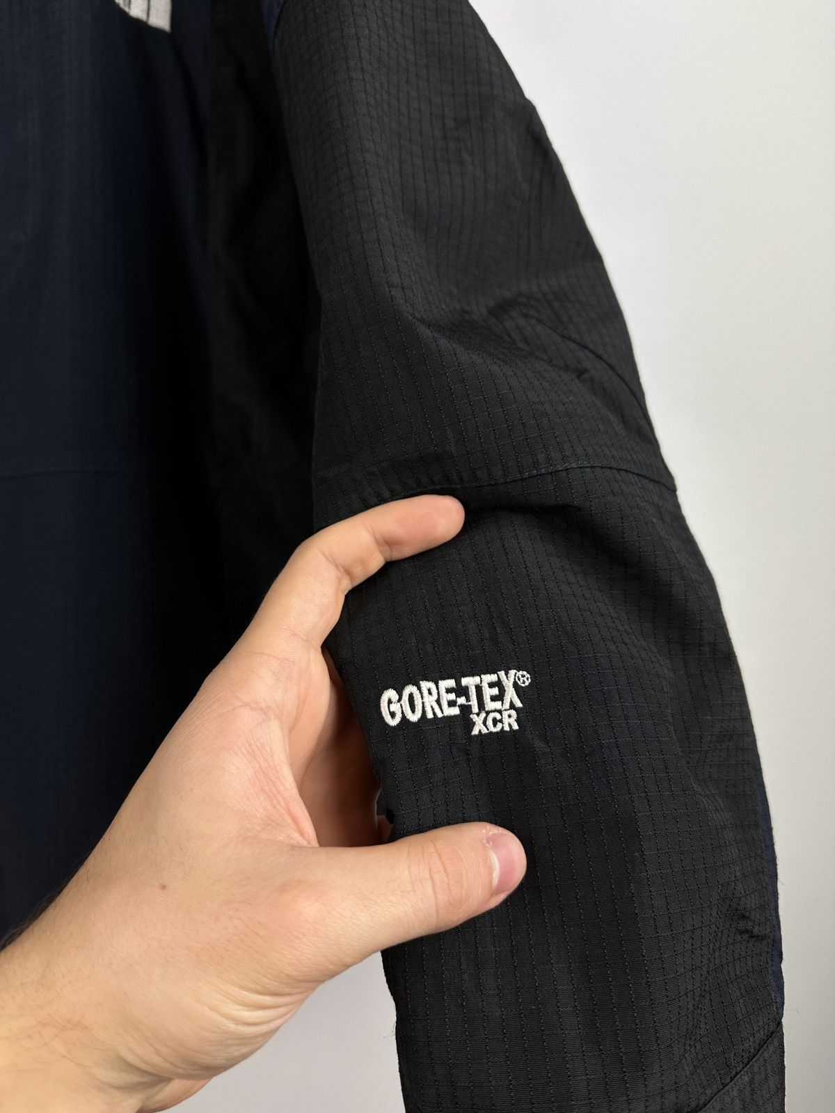 The North Face × Vintage Vintage 90s The North Face GoreTex XCR Summit Series Jacket Size US M / EU 48-50 / 2 - 15 Thumbnail