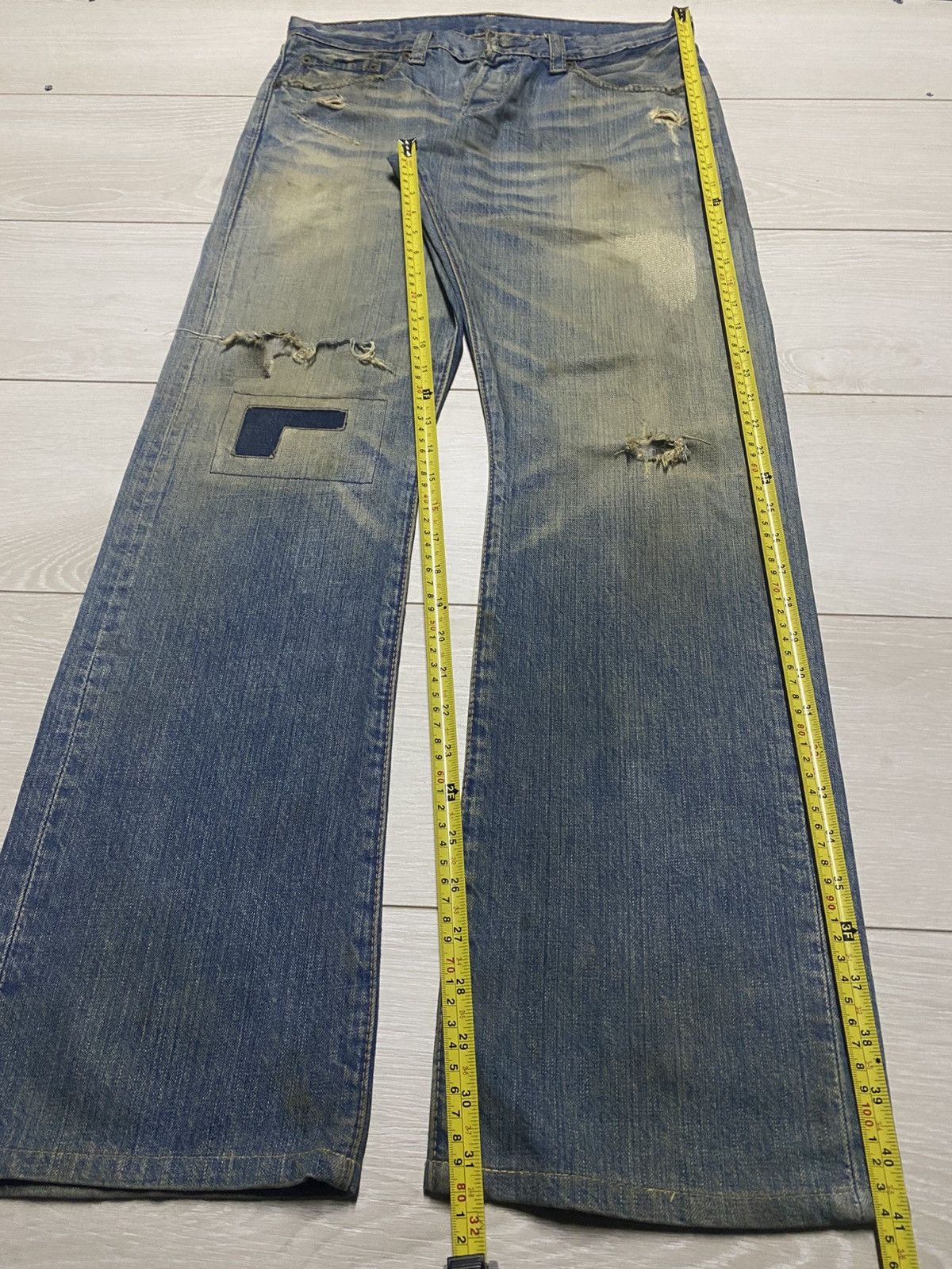 Levi's Vintage Levis Grunge Style Distressed Repair Loose Jeans Size US 32 / EU 48 - 17 Thumbnail