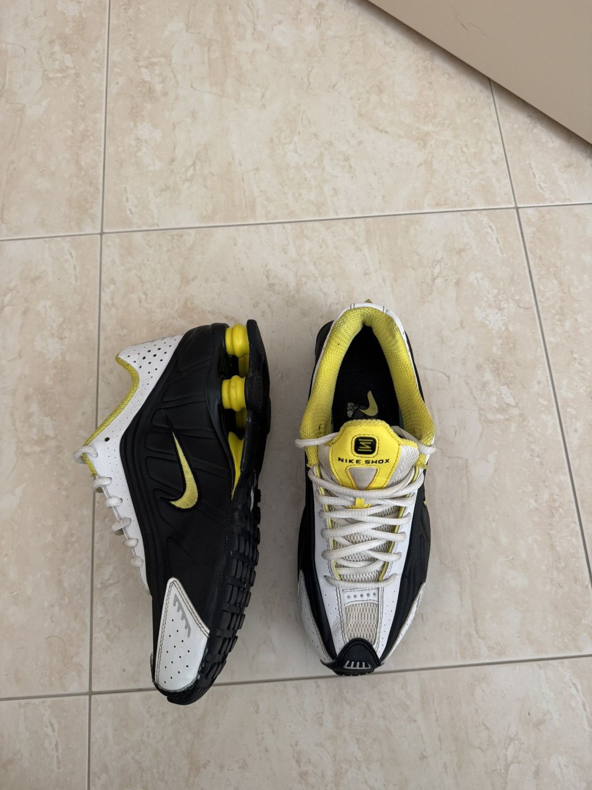 Nike nike shox r4 Size US 7 / EU 40 - 3 Thumbnail