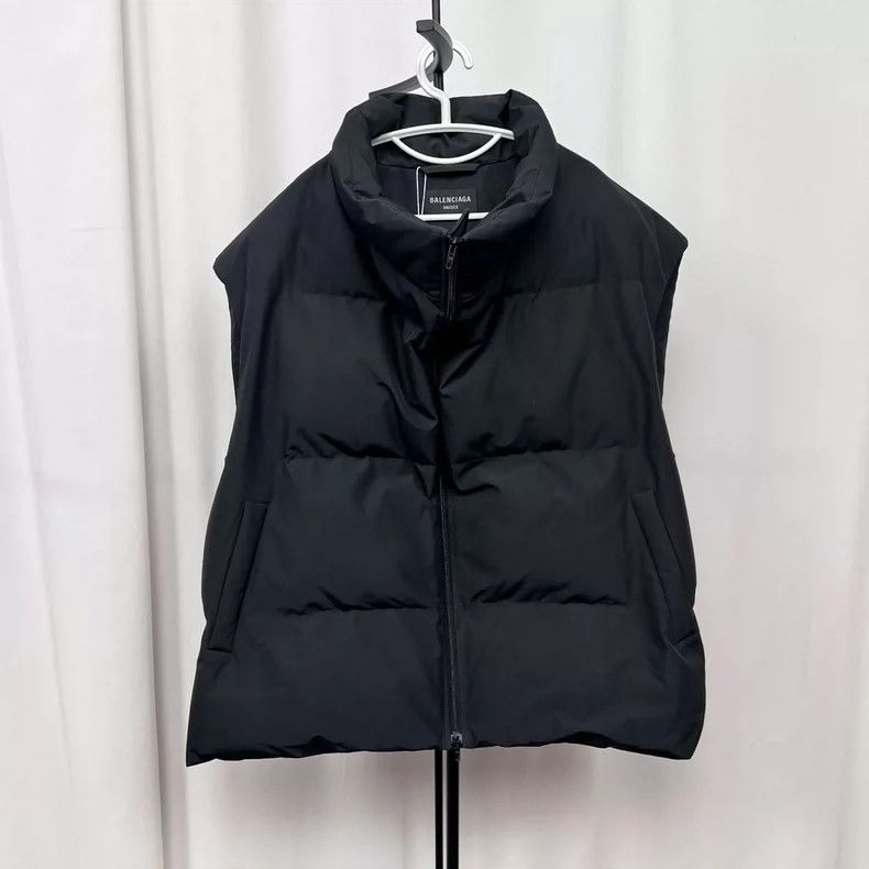 Balenciaga Balenciaga Cotton-padded vest Size US S / EU 44-46 / 1 - 1 Thumbnail
