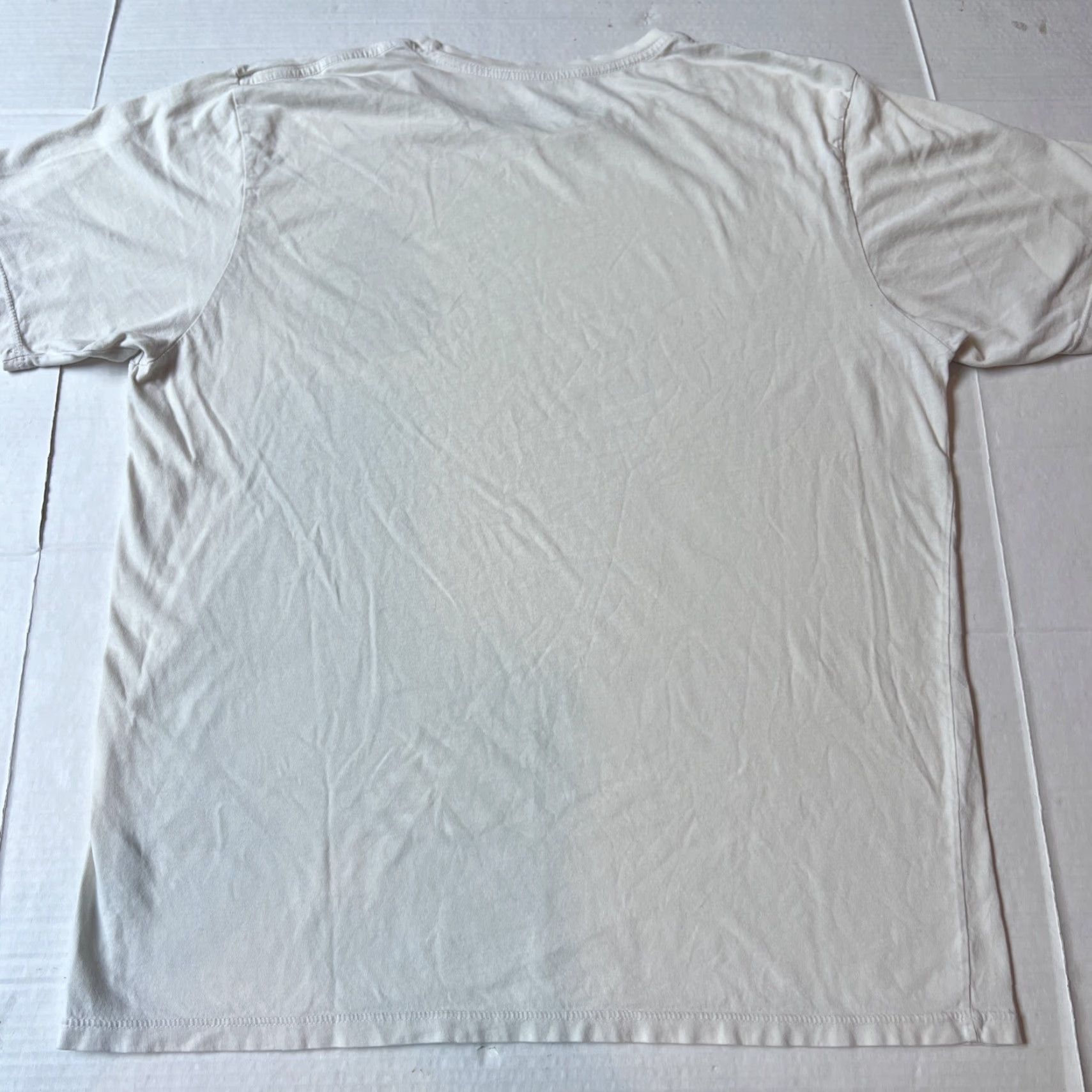 Vintage VINTAGE Mollusk California Surfboards Avocado Shirt Large Beige Men Short Sleeve Crew Neck Graphic Print Surfer California Beach 2010-2019 Size US L / EU 52-54 / 3 - 7 Thumbnail