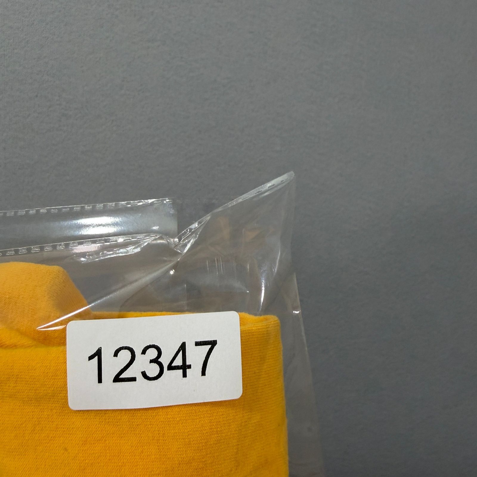 Nike Vintage Nike Swoosh Shirt Men's Large Boxy Yellow y2k Logo Size US L / EU 52-54 / 3 - 8 Thumbnail