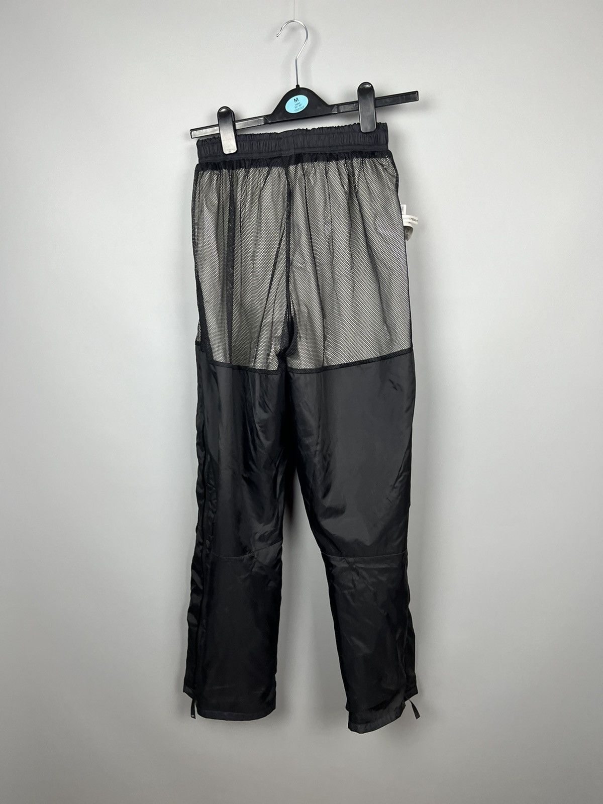 Vintage Berghaus AQ2 women's hiking pants on a membrane Size 29" - 11 Thumbnail
