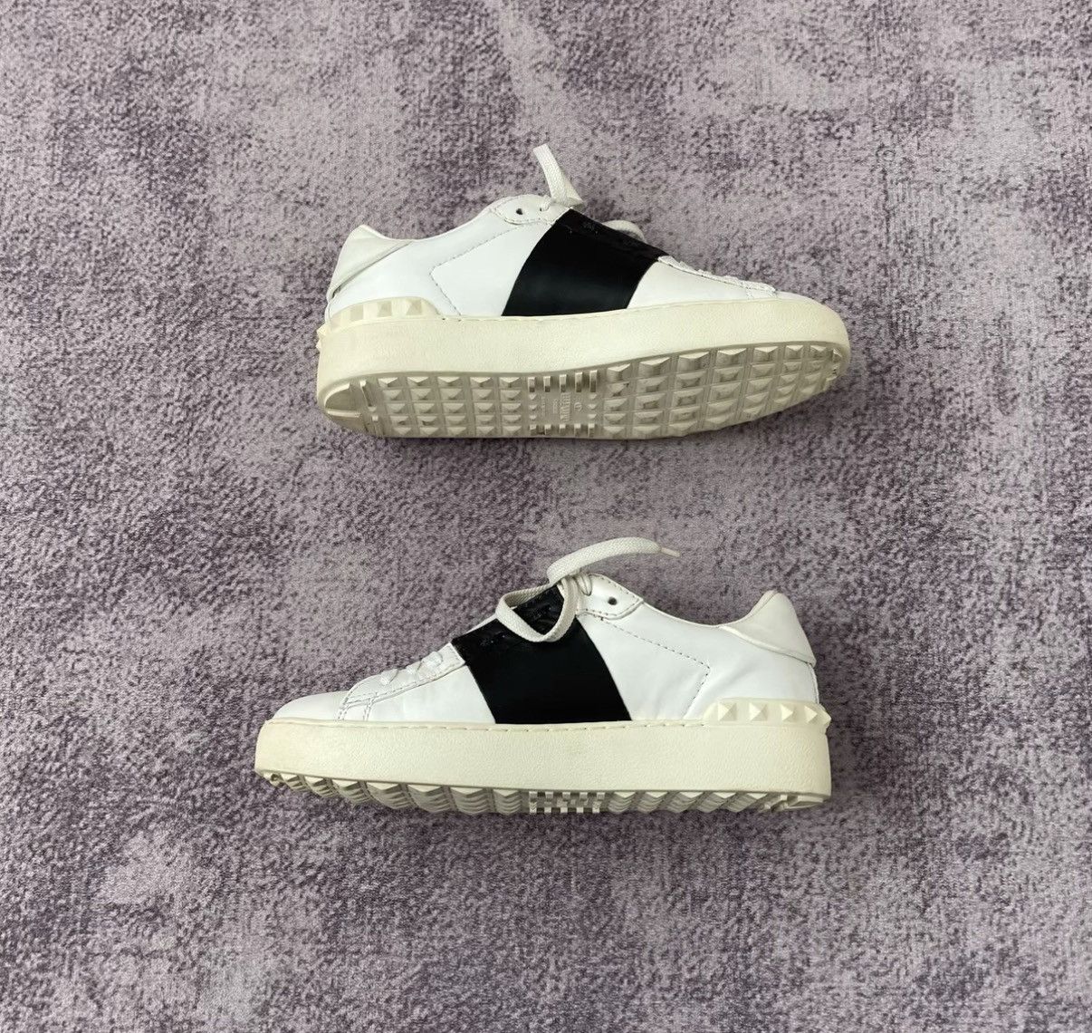 Other Valentino Color Block White Sneakers Size US 5 / IT 35 - 3 Thumbnail