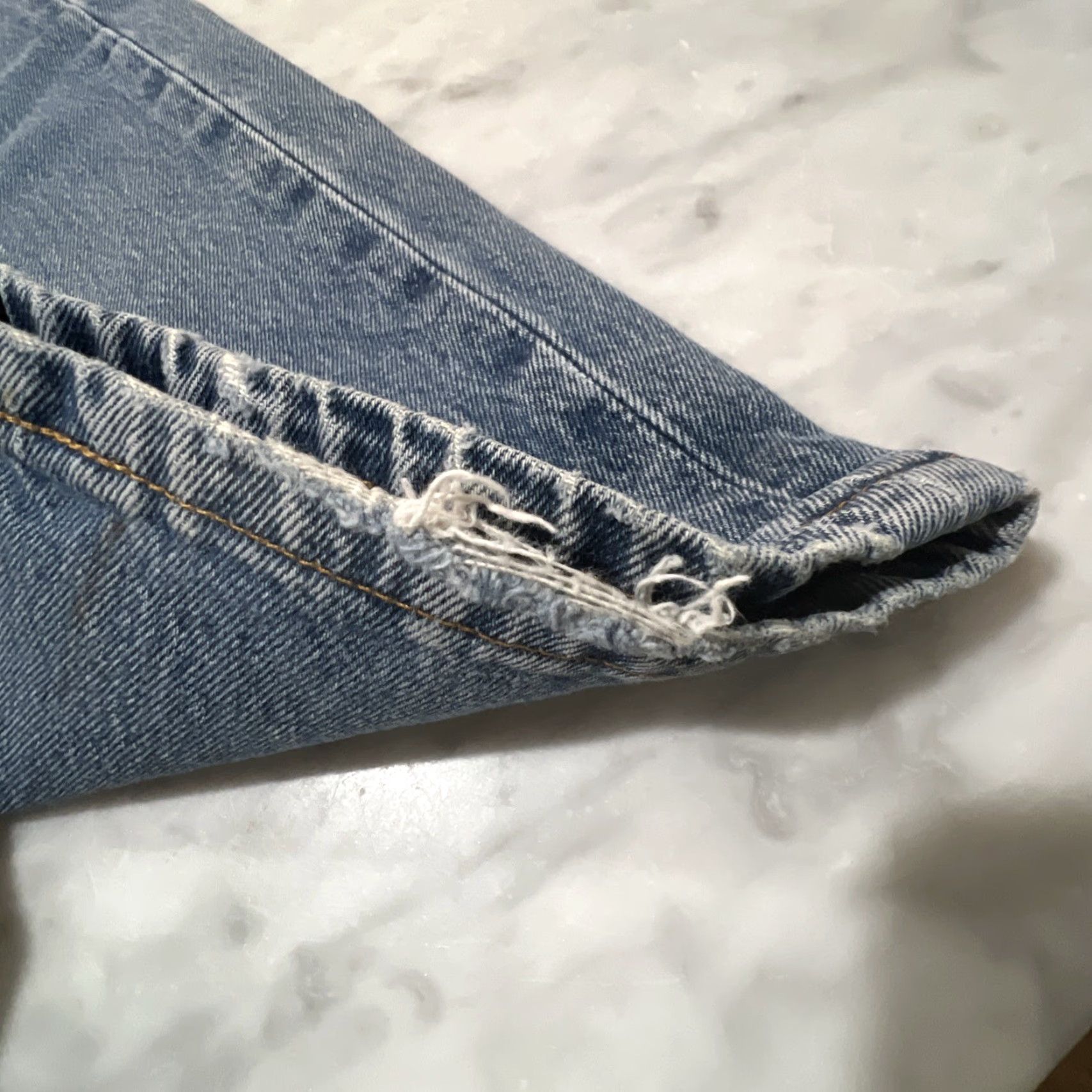 Levi's VINTAGE Levi's 501 Jeans Men 34x32 Button Fly Blue Cotton 5-Pocket Straight Size US 34 / EU 50 - 6 Thumbnail
