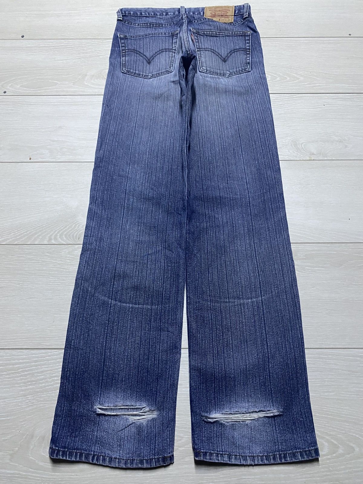 Levi's Vintage Levis 553 Blue Wash Distressed Slim Fit Jeans Size US 32 / EU 48 - 2 Thumbnail