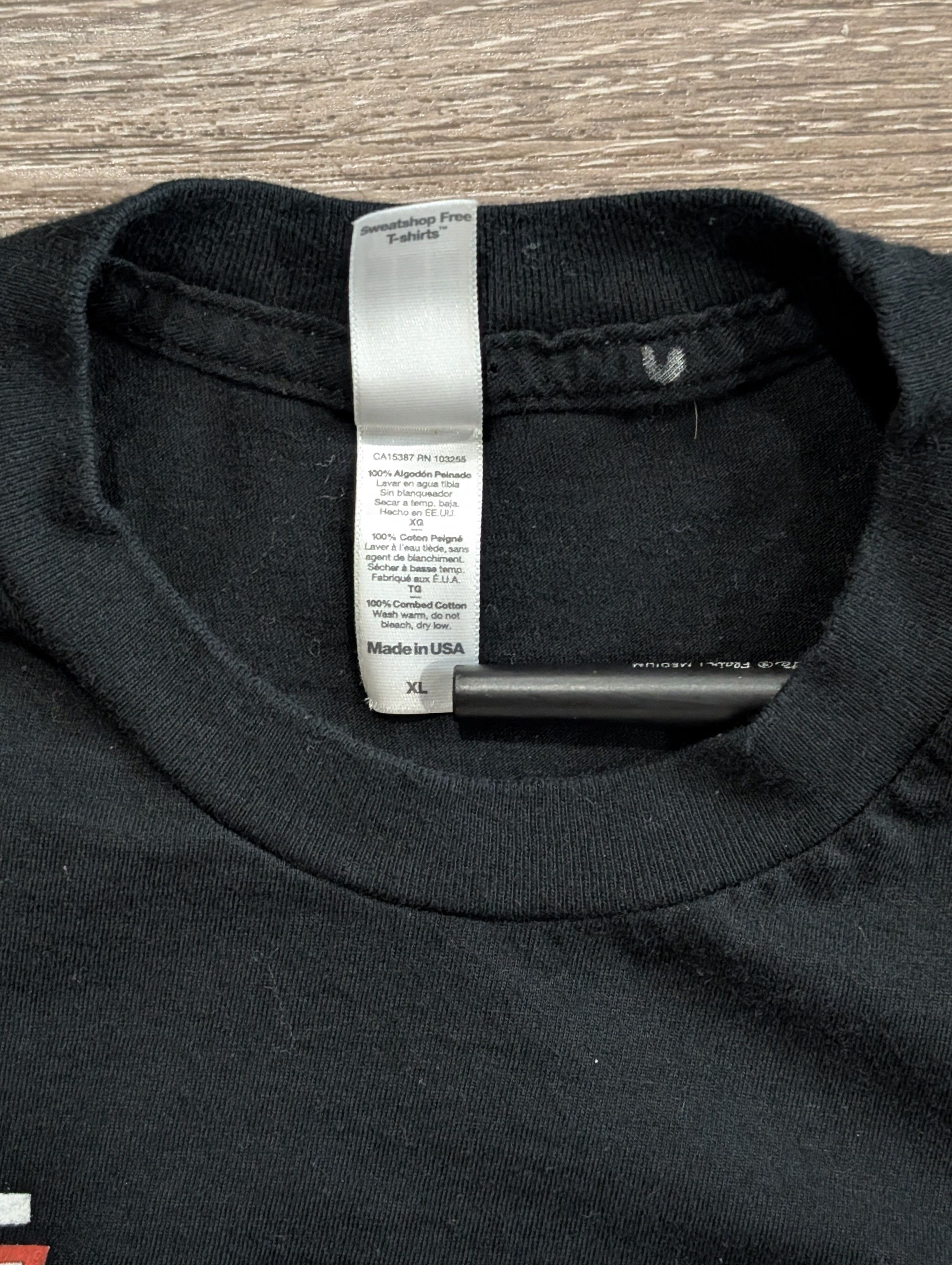 Band Tees Vintage U2 2005 Vertigo tour concert t-shirt - SIZE XL Size US XL / EU 56 / 4 - 3 Thumbnail