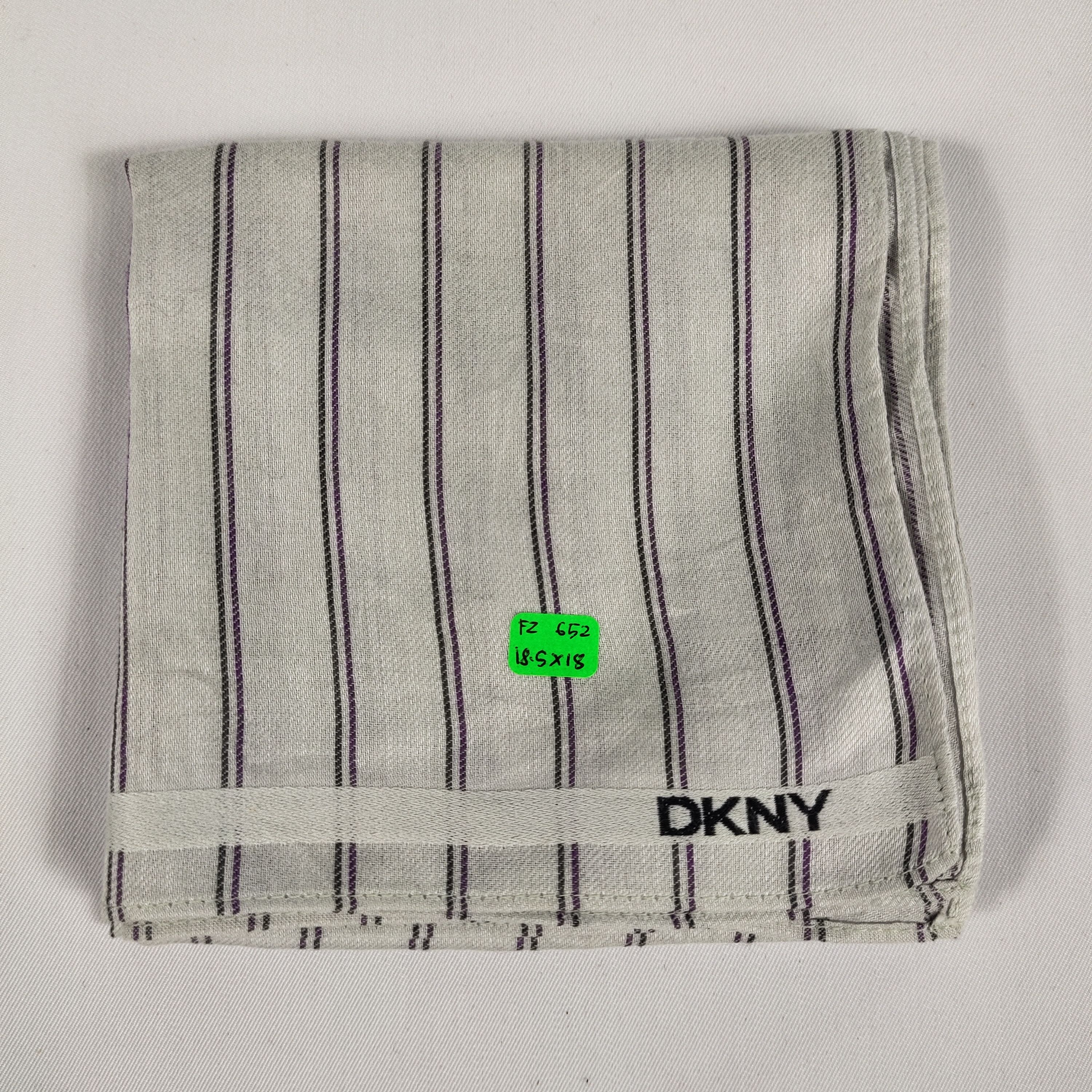 DKNY × Vintage DKNY Handkerchief / Neckerchief / Bandana FZ652 Size ONE SIZE - 2 Thumbnail
