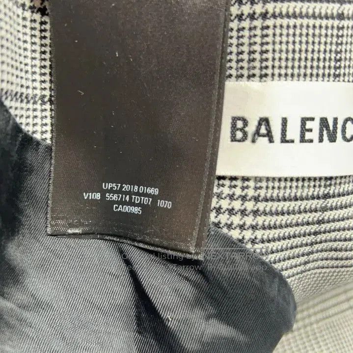 Balenciaga Balenciaga Black and White Plaid Long Sleeve Blazer. Size US S / EU 44-46 / 1 - 6 Thumbnail