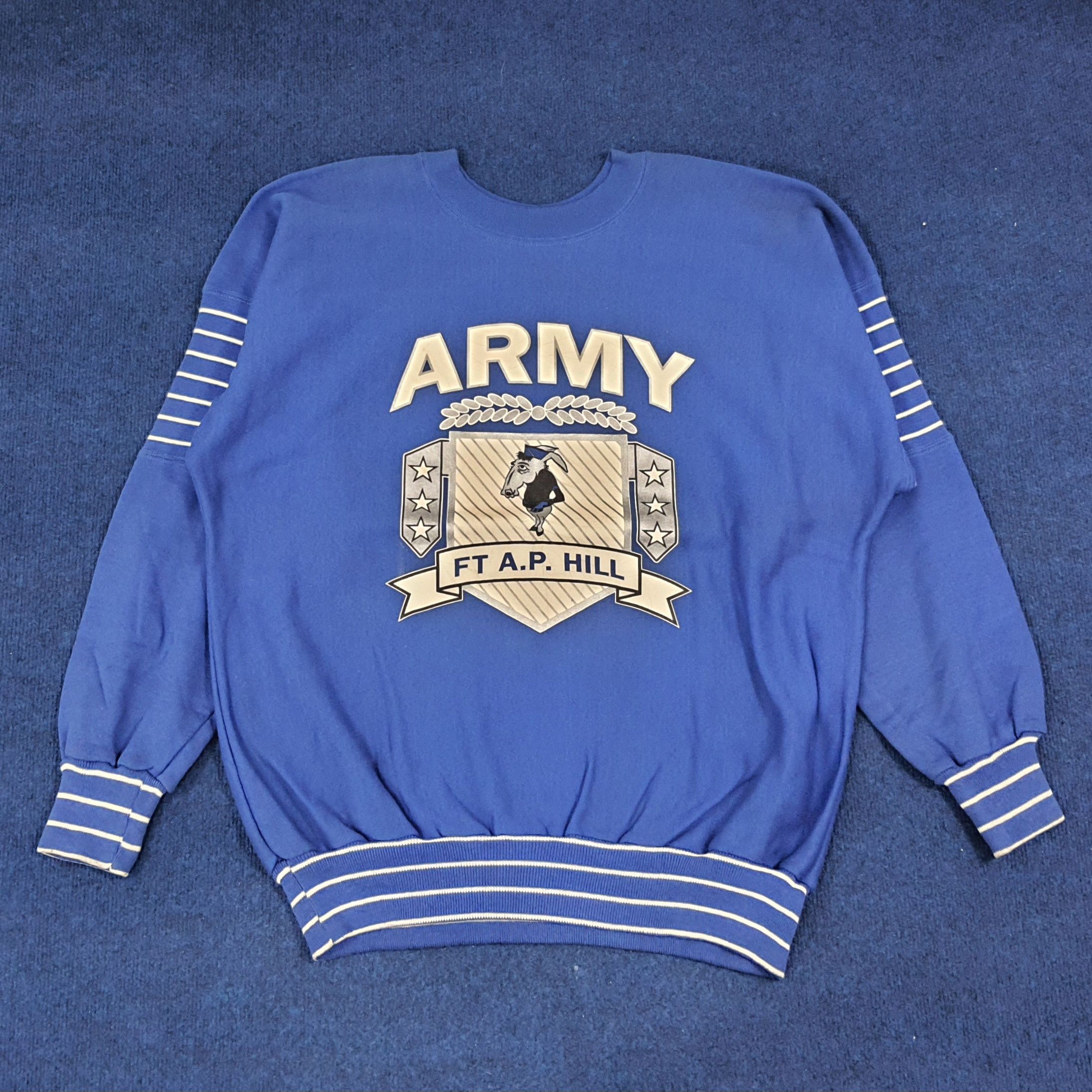 Vintage Vintage Fort A.P. Hill Fort Walker USA Army Sweatshirt Size US XXL / EU 58 / 5 - 1 Thumbnail