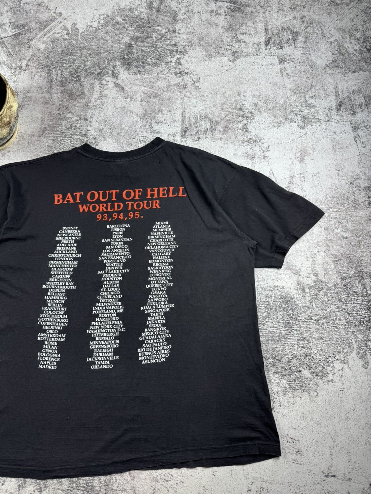 Band Tees Vintage MeatLoaf 1994 Black Rock Tour Faded Merch Devil Band Jersey T Shirt Tee Size US XL / EU 56 / 4 - 15 Thumbnail