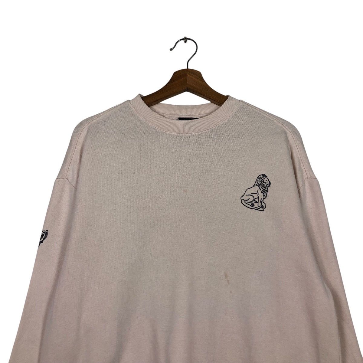 Japanese Brand H&M David Bust Renaissance Graphic Sweatshirt — Museum Core Size US S / EU 44-46 / 1 - 4 Thumbnail