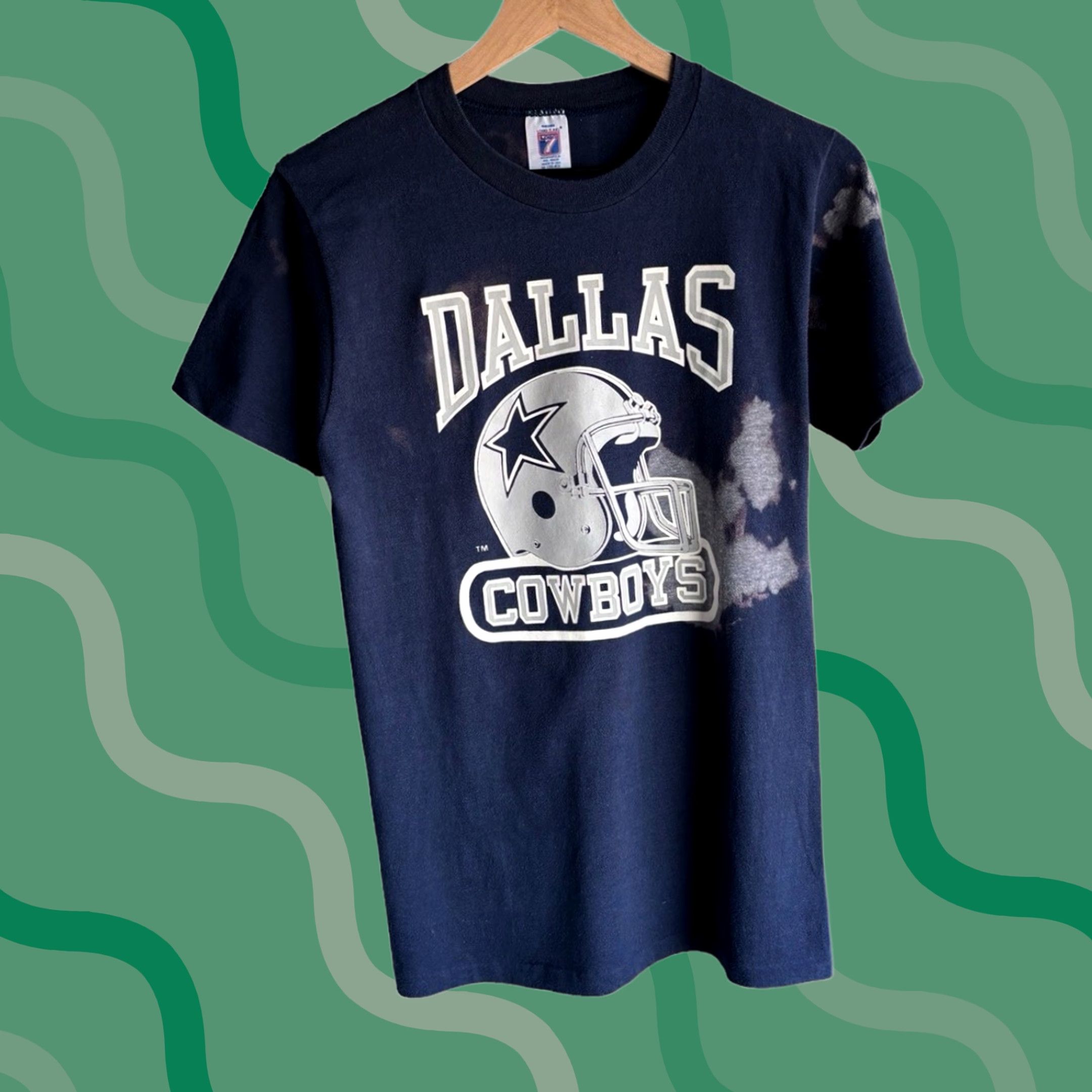 Logo 7 VINTAGE Logo 7 Dallas Cowboys Tee Shirt M Blue Cotton Crew Neck Short Sleeve Graphic Print Sports USA 80s 90s Mens Size US M / EU 48-50 / 2 - 1 Thumbnail