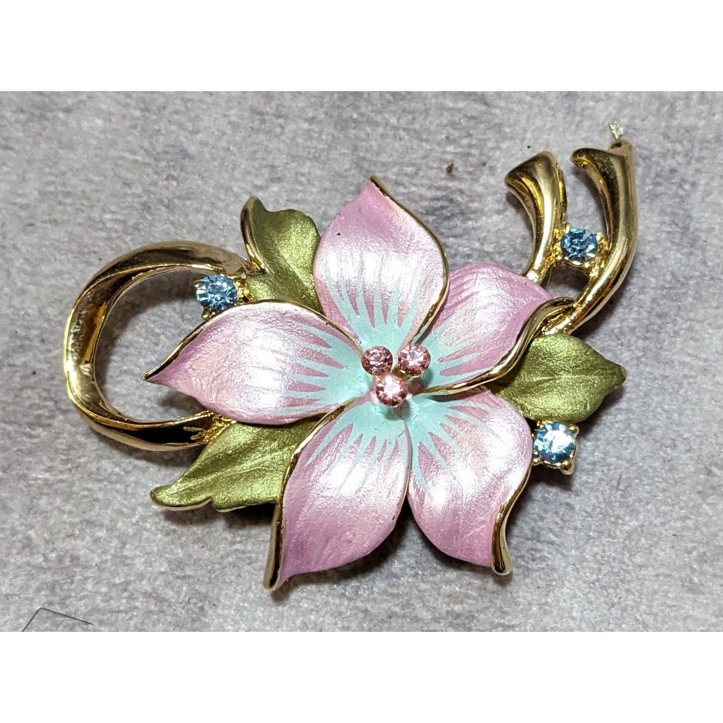 Other Vintage Cottagecore Coquette Rhinestone Flower Brooch Size ONE SIZE - 4 Thumbnail