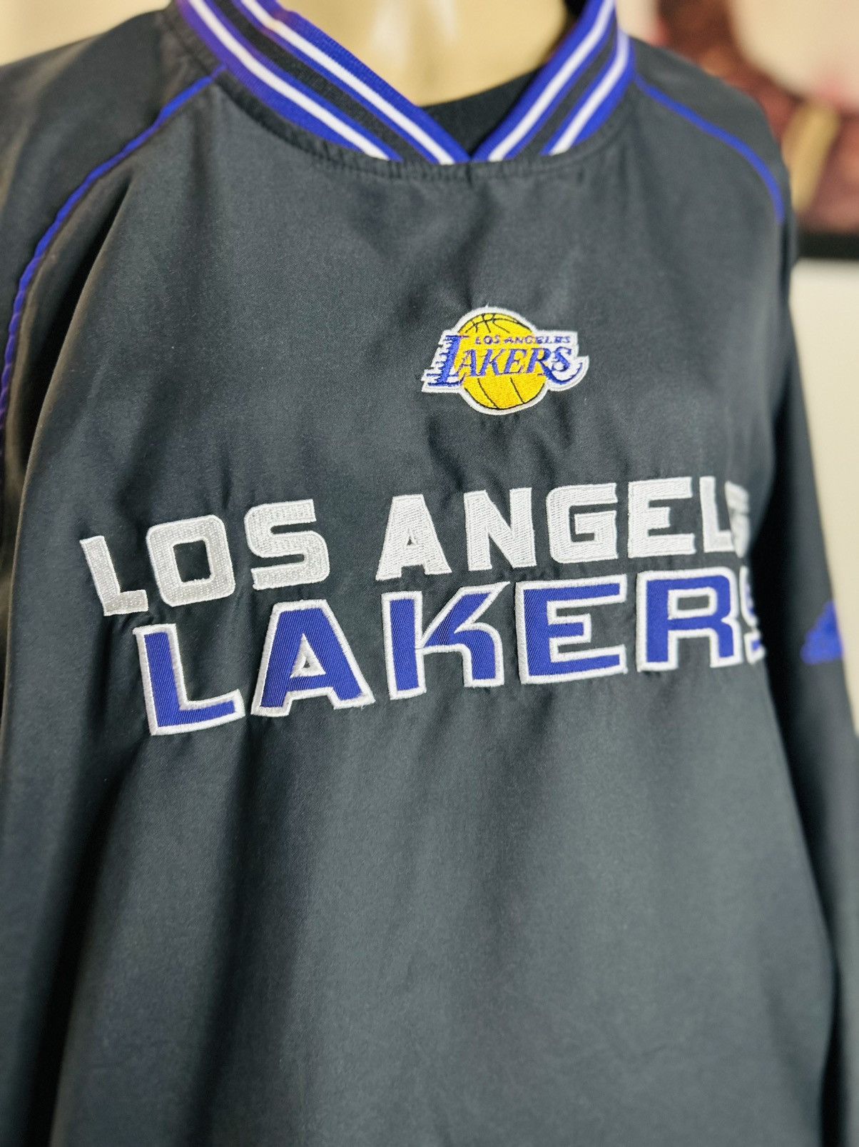 Adidas Adidas VTG LA Los Angeles LakersPractice Pullover Size M Size US M / EU 48-50 / 2 - 2 Thumbnail