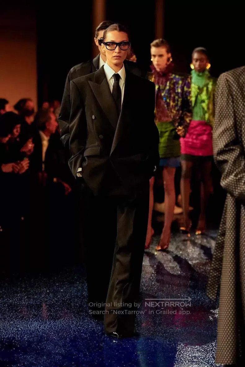 Saint Laurent Paris Saint Laurent Paris Satin Peak Lapel Double-Breasted Smoki Size US M / EU 48-50 / 2 - 8 Thumbnail
