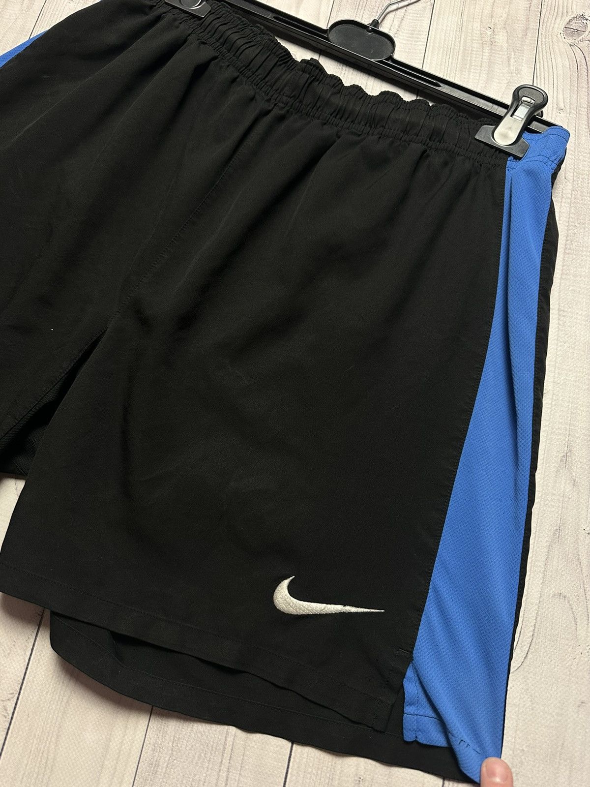 Nike × Vintage Vintage Nike Manchester United soccer shorts size M black Size US 36 / EU 52 - 2 Thumbnail