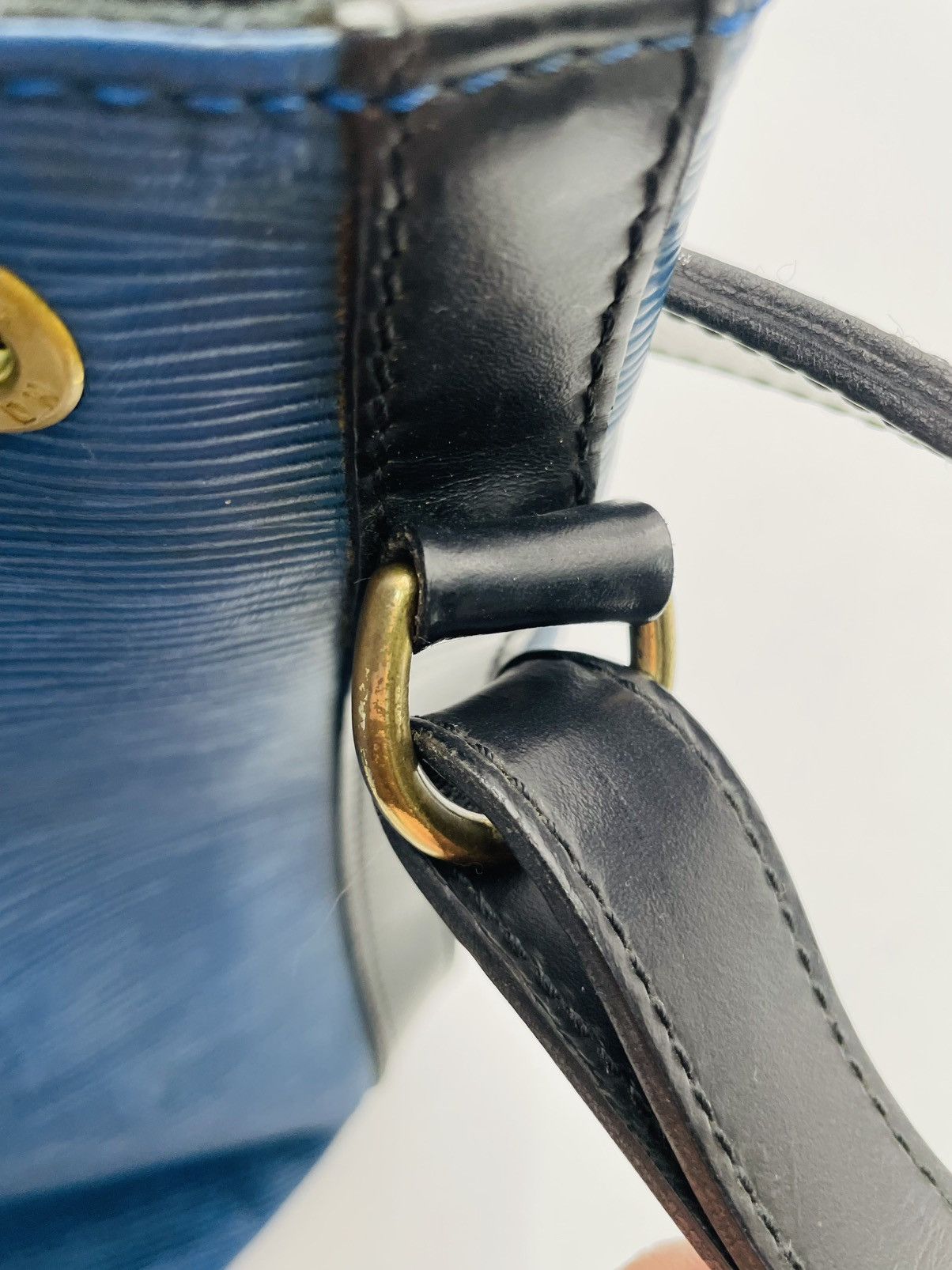 Louis Vuitton Louis Vuitton Epi Noe Blue Black Leather Shoulder Bag Size ONE SIZE - 14 Thumbnail