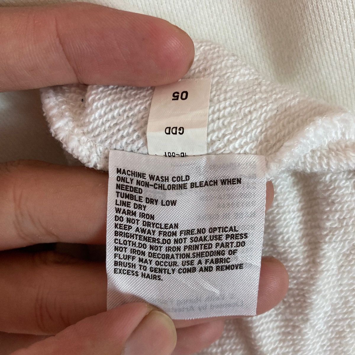 Uniqlo Japanese Brand Uniqlo X Keith Haring Pullover Jumper Size US M / EU 48-50 / 2 - 13 Thumbnail
