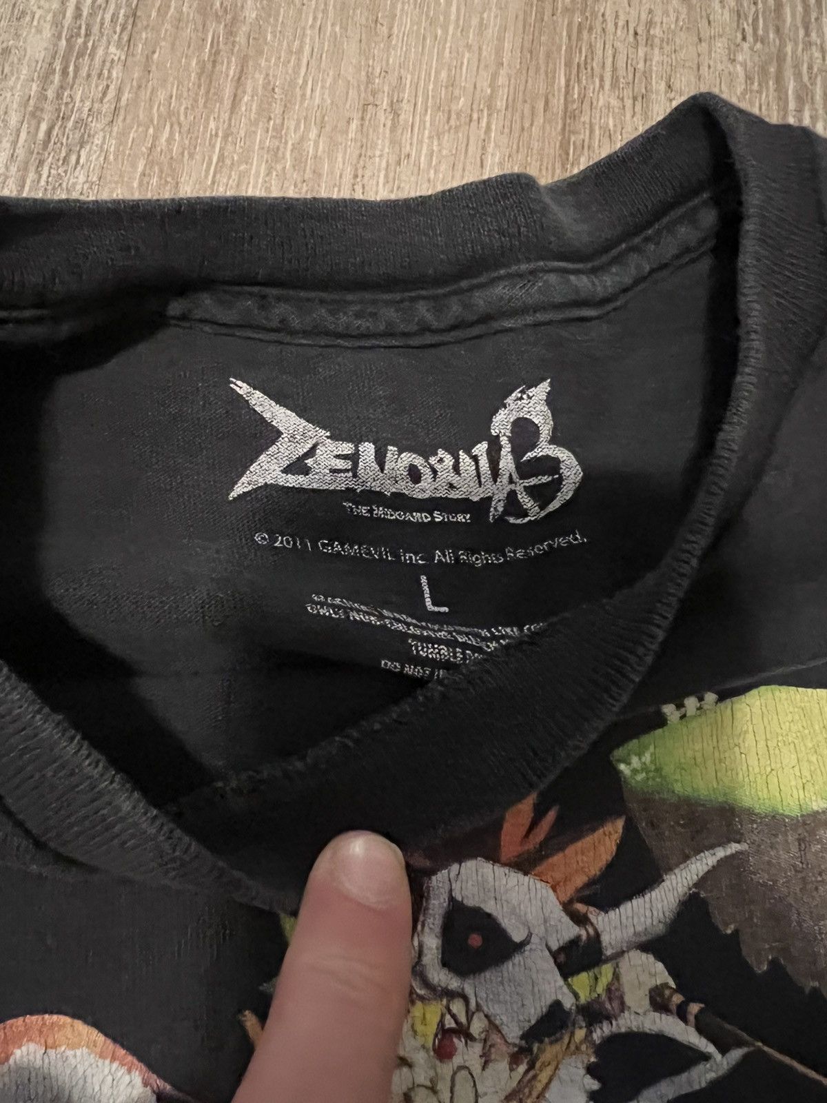 Vintage Vintage Zenonia T shirt Size US L / EU 52-54 / 3 - 3 Thumbnail