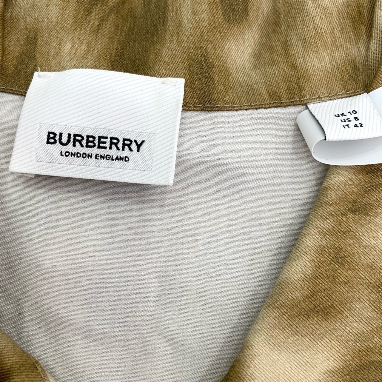 Burberry Burberry Leopard Print Half-Zip Short-Sleeve Shirt Size US XS / EU 42 / 0 - 6 Thumbnail
