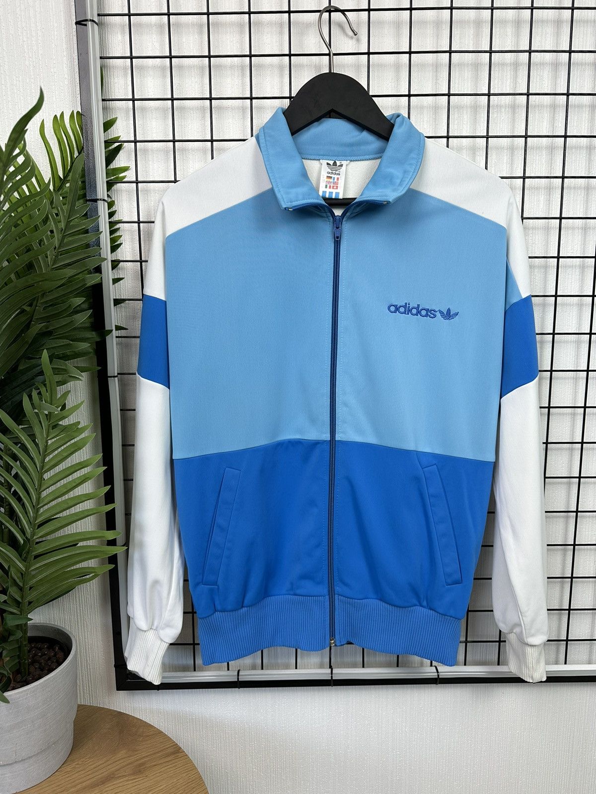 Adidas × Vintage Rare Vintage Adidas track jacket Men S white made in Austria Size US S / EU 44-46 / 1 - 1 Thumbnail