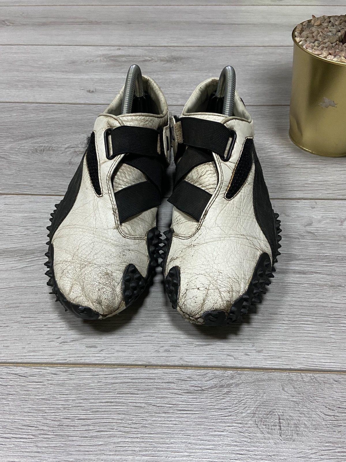Puma Puma mostro big logo sneakers leather spikes white black Size US 9 / EU 42 - 7 Thumbnail