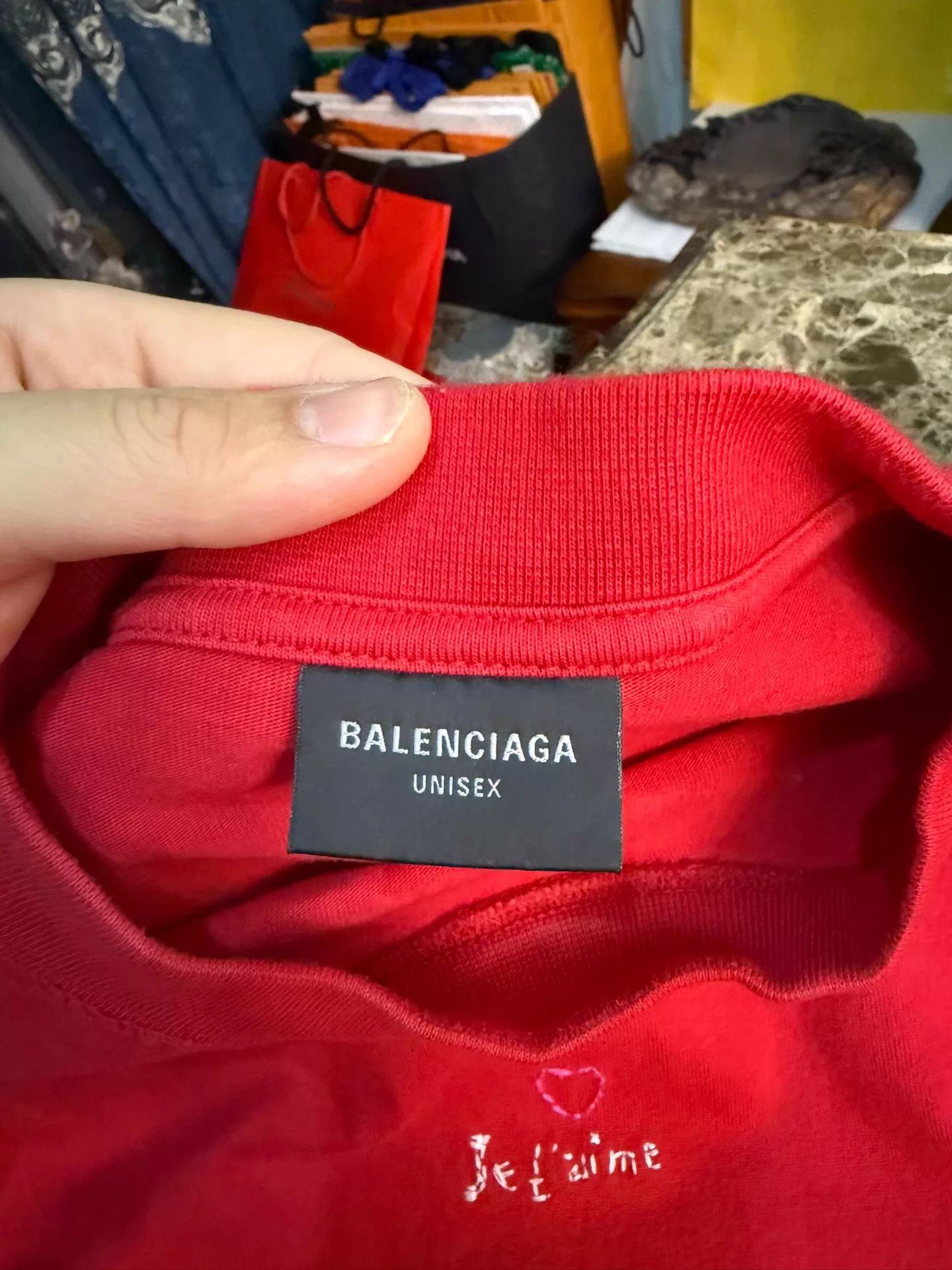 Balenciaga Balenciaga Valentine's Day Distressed Oversized T-Shirt XS Size XS / US 0-2 / IT 36-38 - 6 Thumbnail