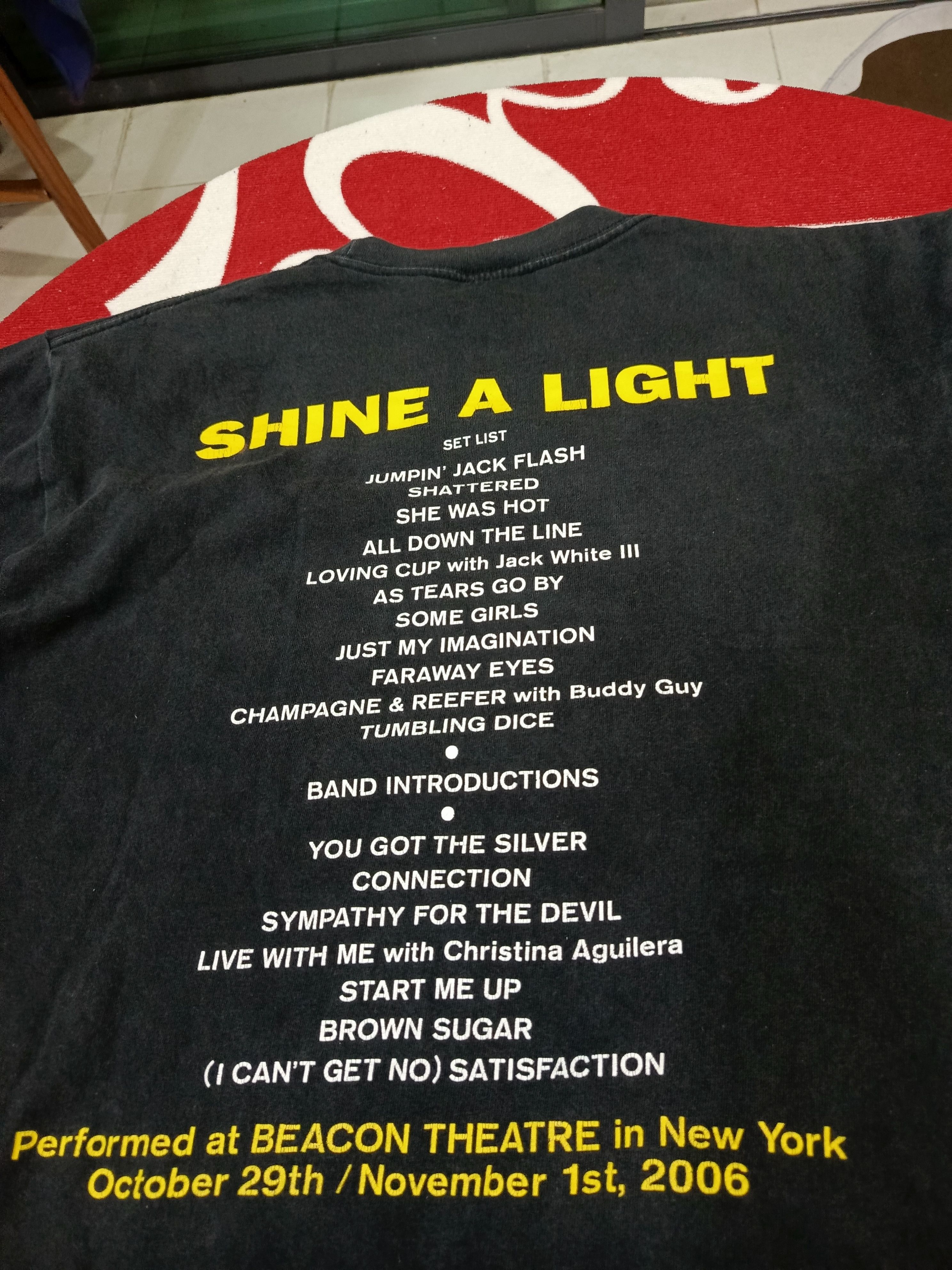 Band Tees vintage Rolling Stones "Shine a Light" concert t-shirt Size US L / EU 52-54 / 3 - 2 Thumbnail
