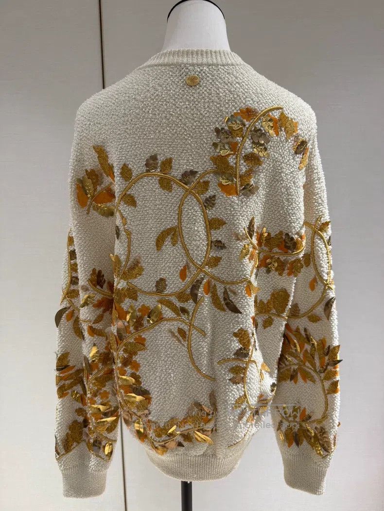 Chanel Chanel 18C Greek Series Laurel Sweater Size S / US 4 / IT 40 - 2 Thumbnail