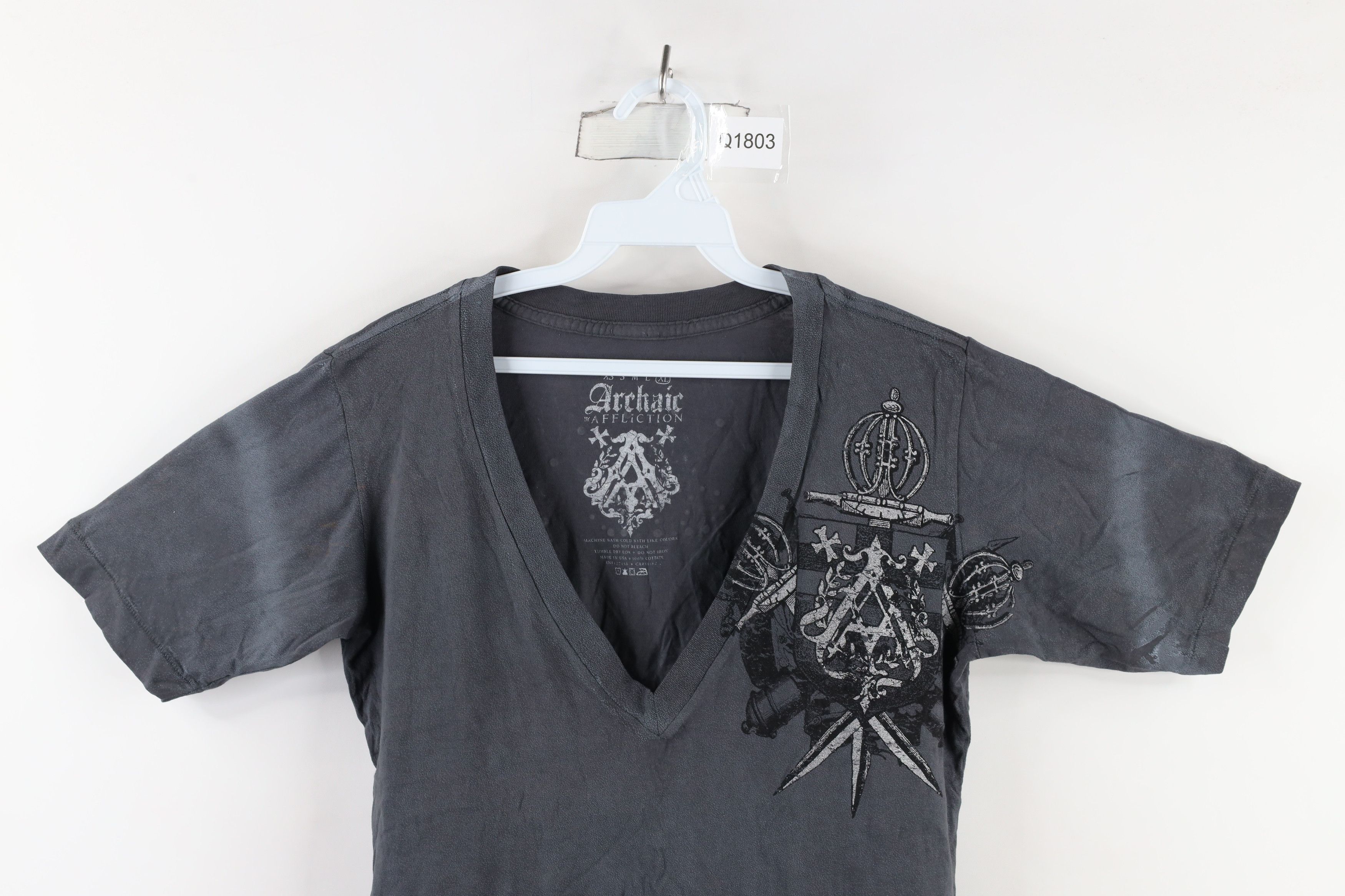 Affliction × Vintage Vintage Affliction Sword Tribal Cross UFC MMA T-Shirt USA Size XL / US 12-14 / IT 48-50 - 2 Thumbnail