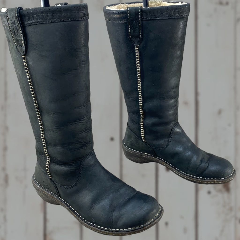 Ugg UGG Women’s 5139 Swell Black Leather Tall Winter Sheepskin Boots Booties Size 7 Size US 6 / IT 36 - 1 Thumbnail