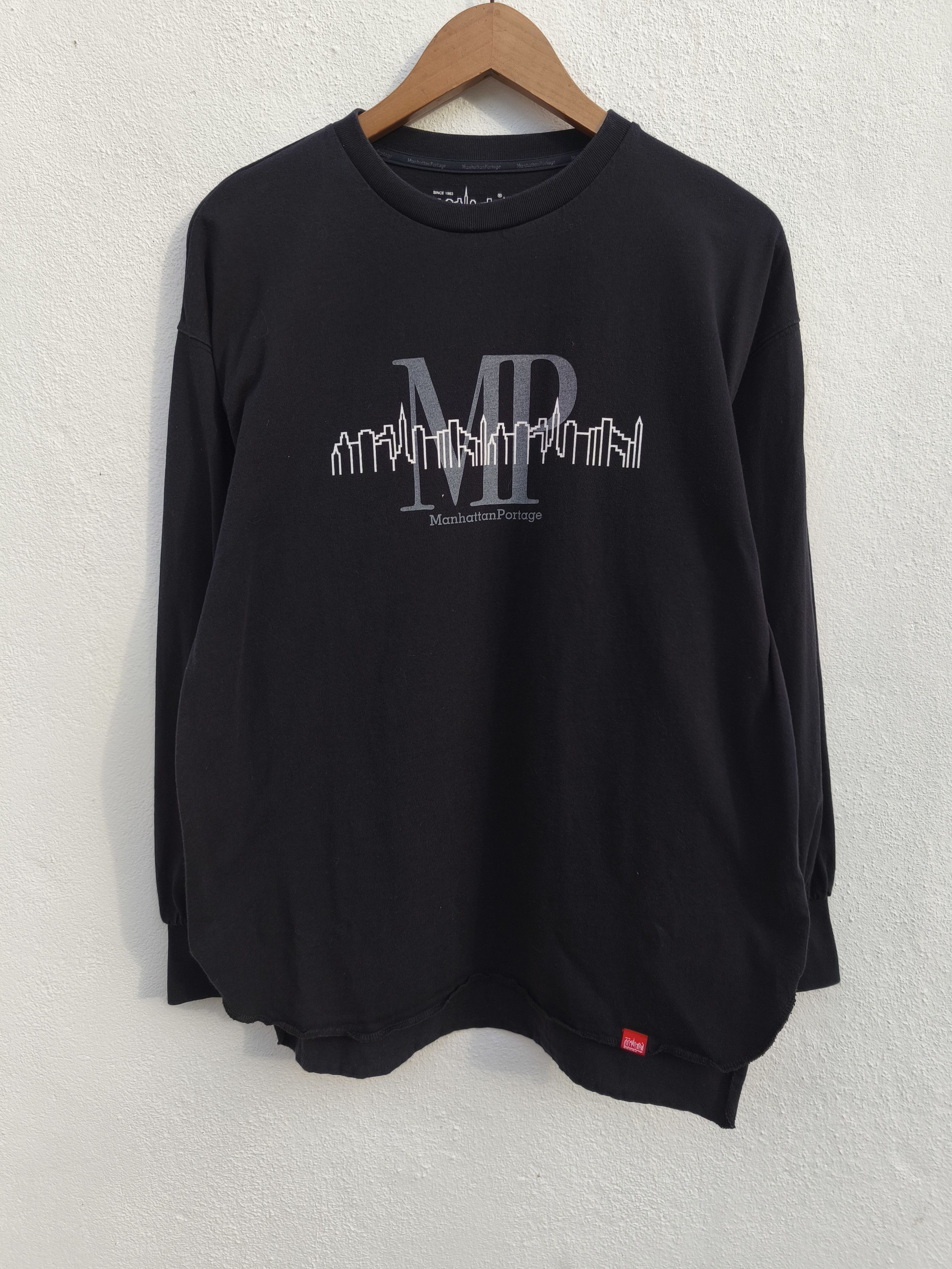 Manhattan Portage Manhattan Portage t shirt long sleeve Size US L / EU 52-54 / 3 - 1 Thumbnail