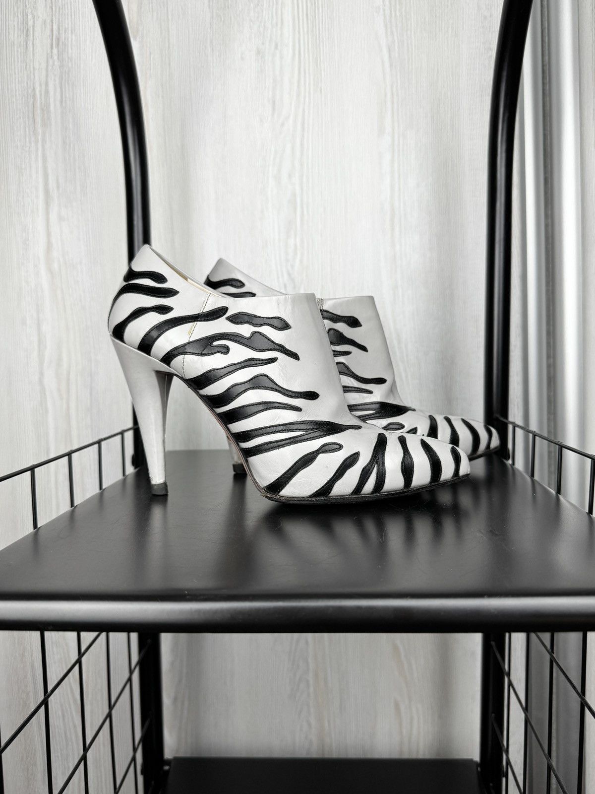 Prada Prada Grey Black Leather Tiger Stripe Ankle Boots size 36.5 Size US 6.5 / IT 36.5 - 2 Thumbnail