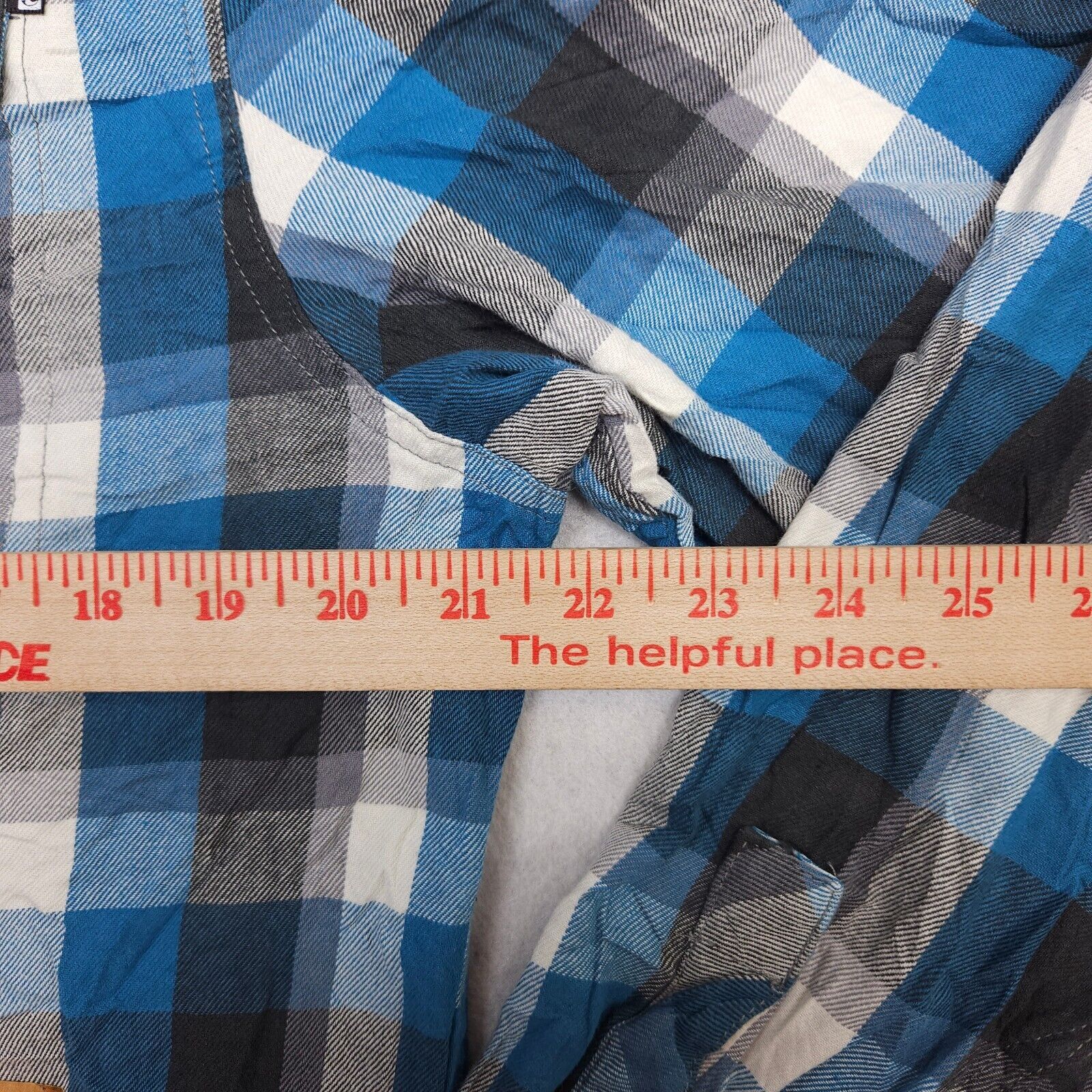 Ocean Current Ocean Current Gingham Flannel Button Shirt Mens Size L Blue Size US L / EU 52-54 / 3 - 8 Thumbnail