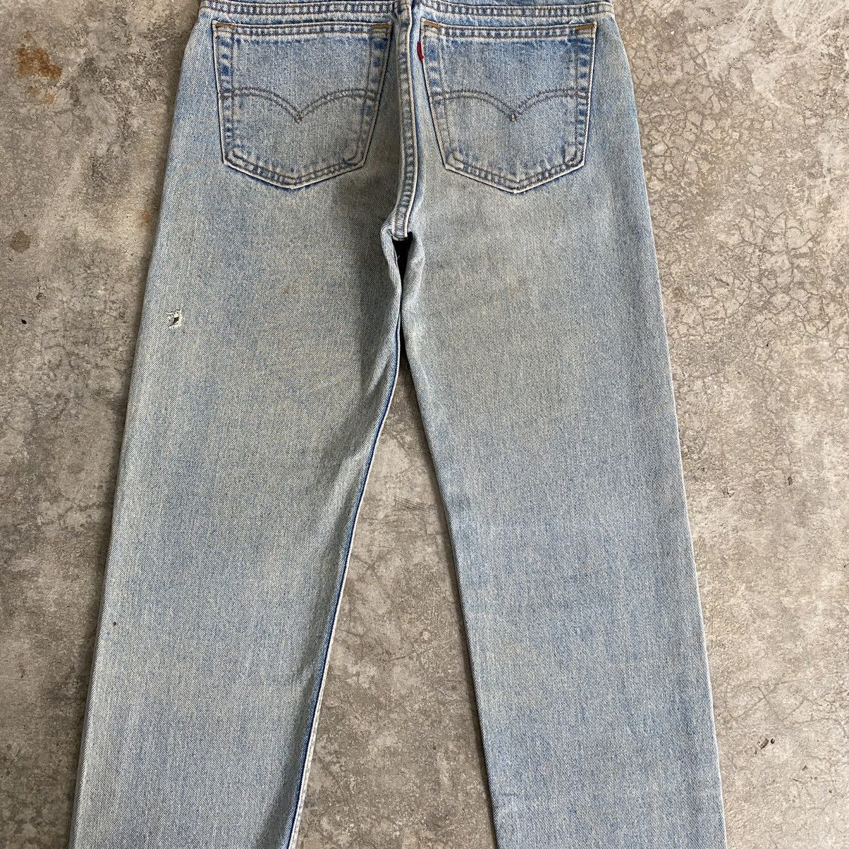 Levi's VTG 1996 Levis 505 Straight Leg Dirt Washed Blue Jeans Size US 31 - 19 Thumbnail