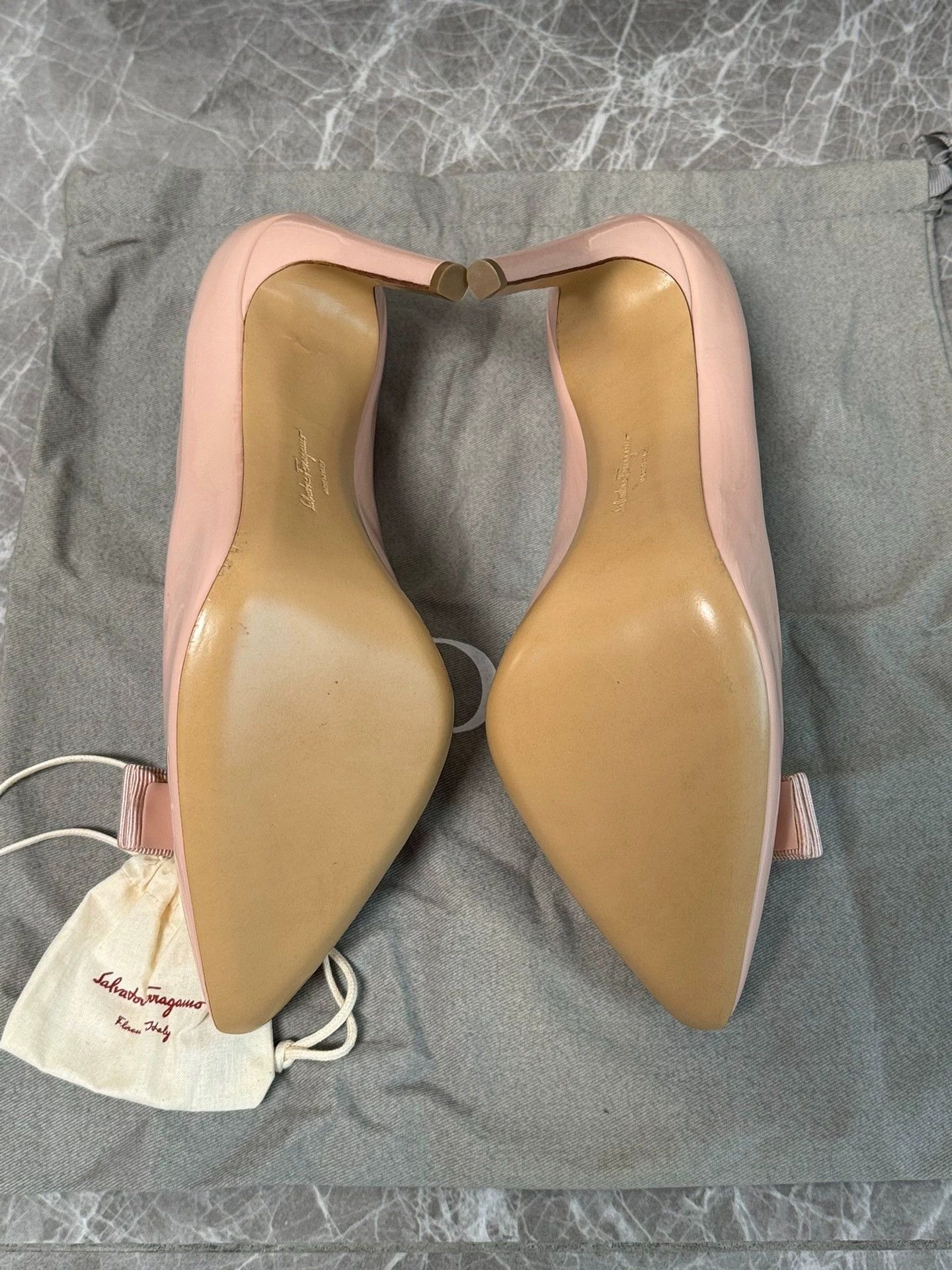 Salvatore Ferragamo FERRAGAMO light pink patent leather heels women's Size US 7.5 / IT 37.5 - 7 Thumbnail