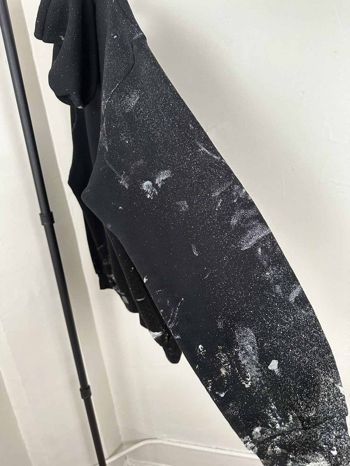 Vintage (XL) PAINT THRASHED Black Vintage Hoodie Size US XL / EU 56 / 4 - 8 Thumbnail