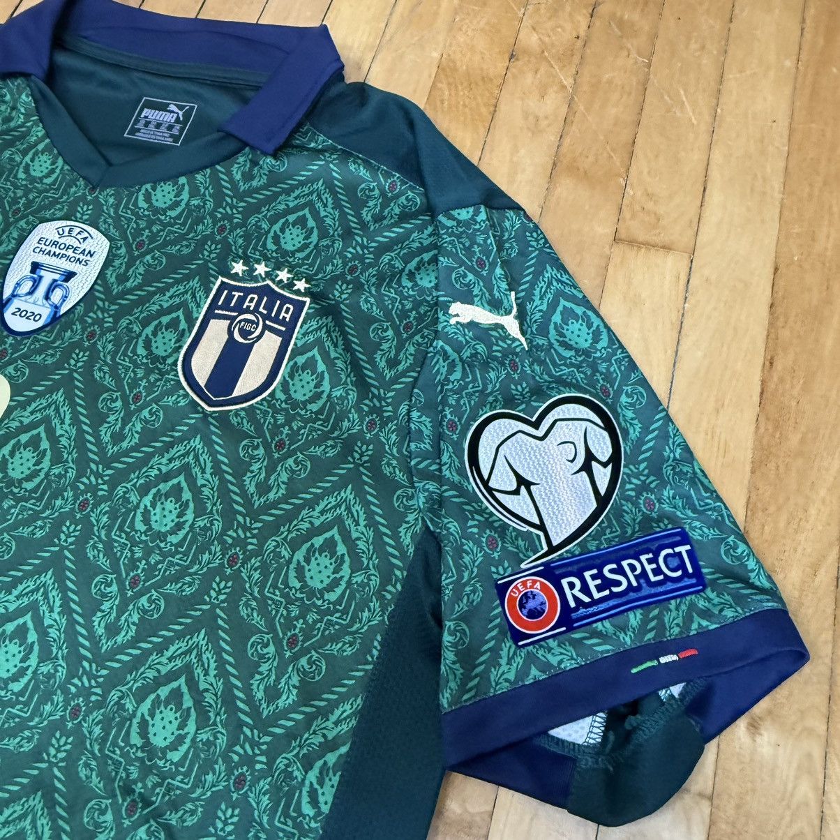 Puma Italy 3rd Jersey 19/21 Jorginho Size US XL / EU 56 / 4 - 6 Thumbnail
